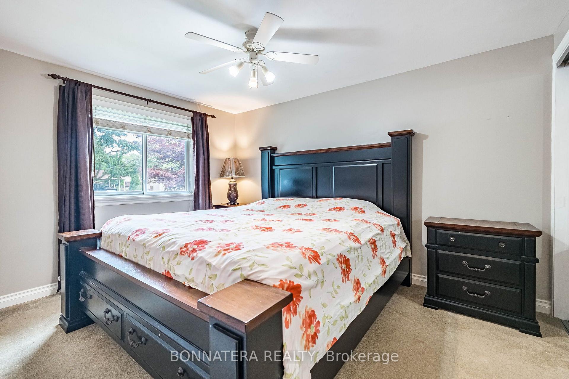 Photo 24 of 1324 Aldridge Crescent, Burlington, Palmer — HOMEH