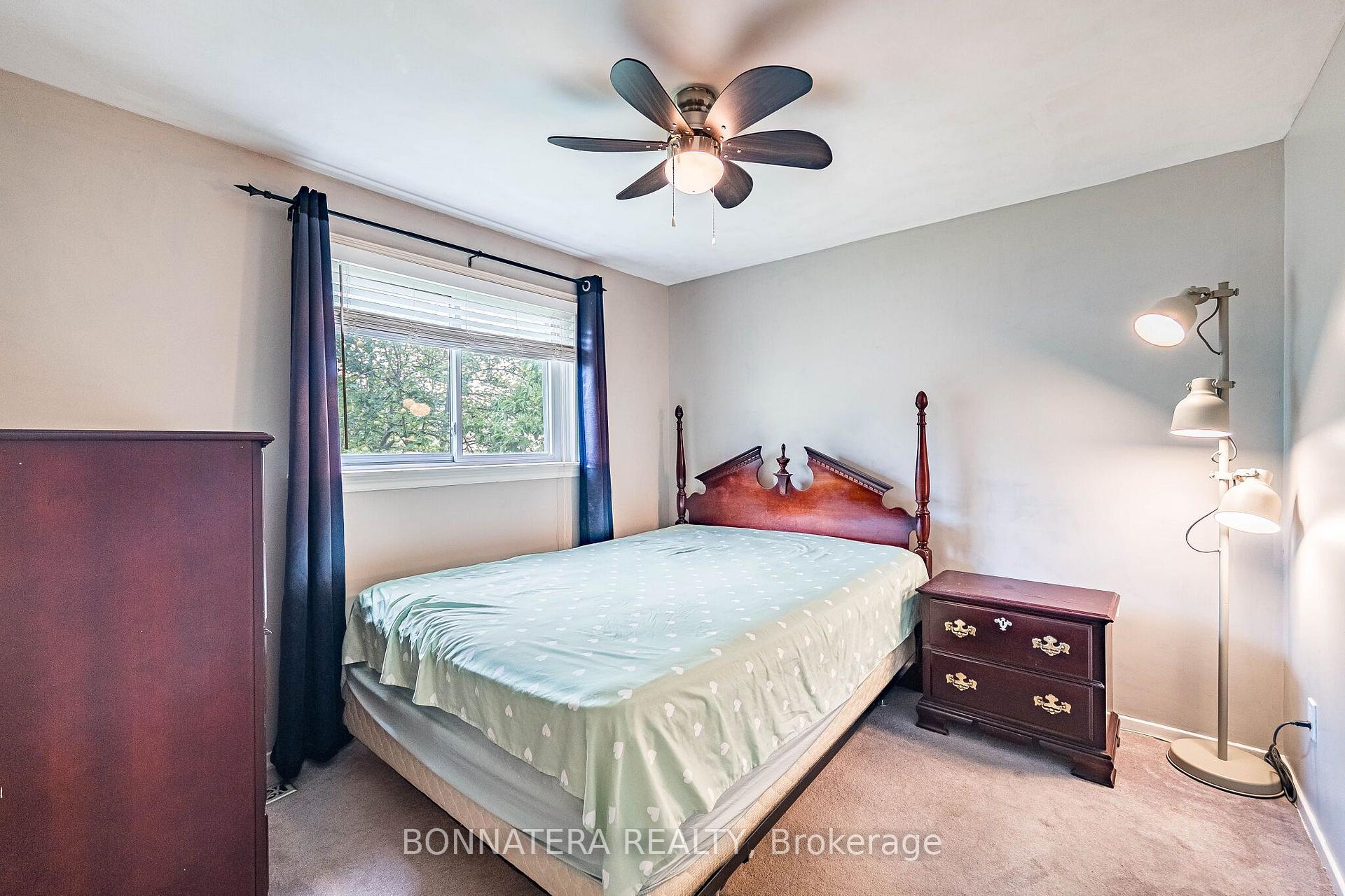 Photo 25 of 1324 Aldridge Crescent, Burlington, Palmer — HOMEH