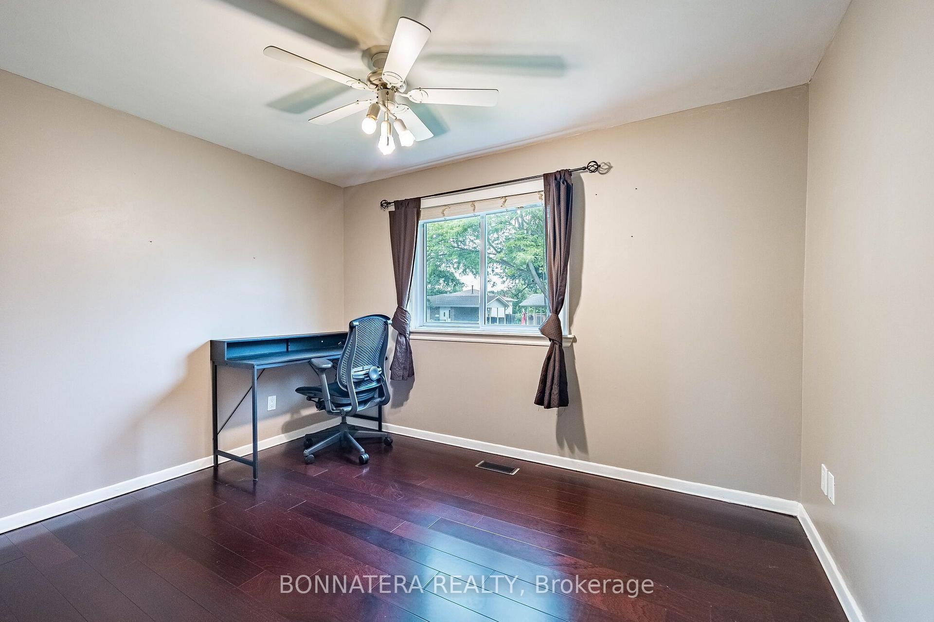 Photo 27 of 1324 Aldridge Crescent, Burlington, Palmer — HOMEH