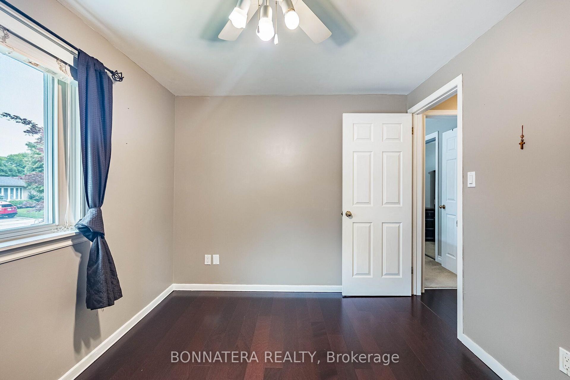Photo 29 of 1324 Aldridge Crescent, Burlington, Palmer — HOMEH
