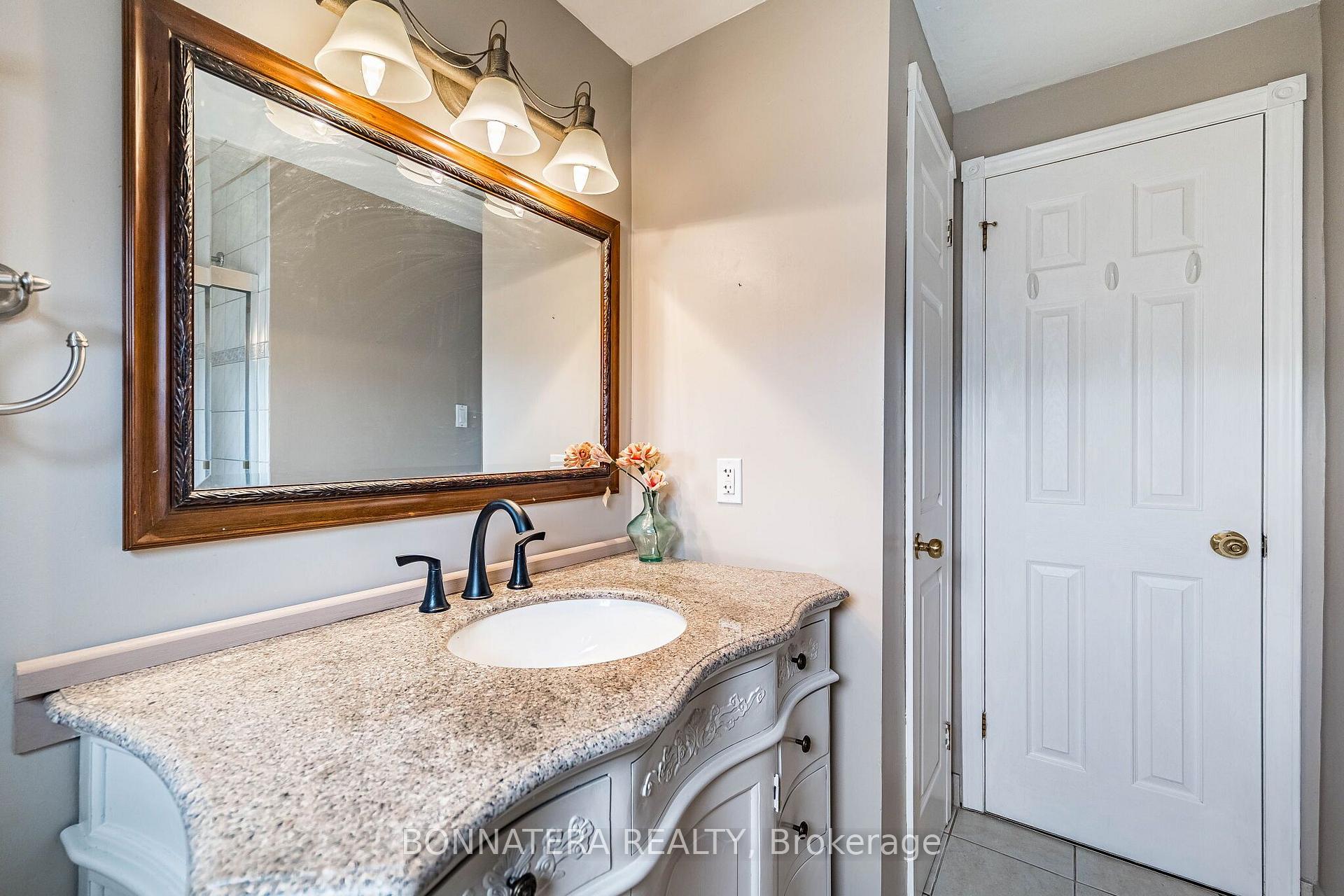 Photo 32 of 1324 Aldridge Crescent, Burlington, Palmer — HOMEH