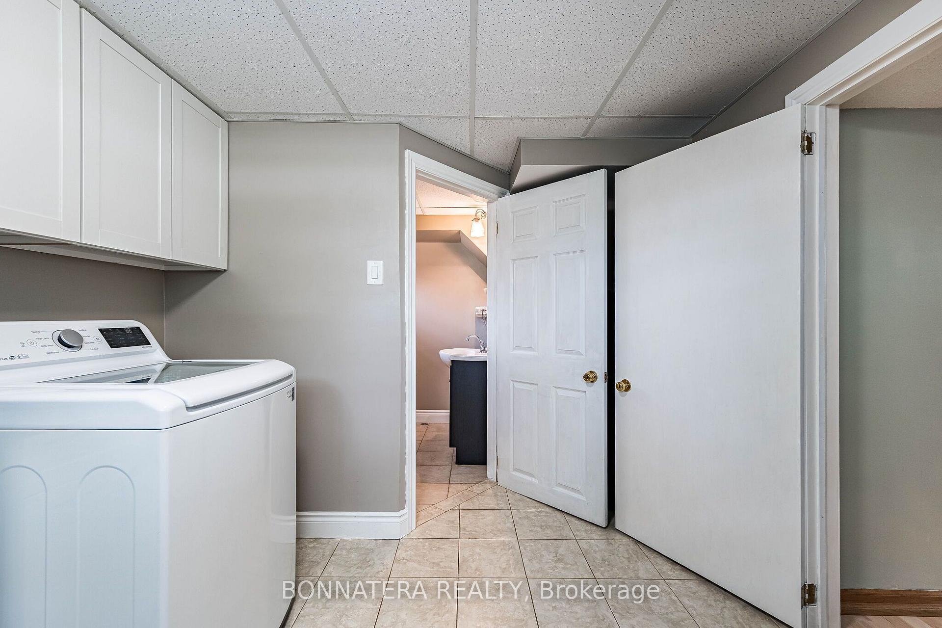 Photo 36 of 1324 Aldridge Crescent, Burlington, Palmer — HOMEH