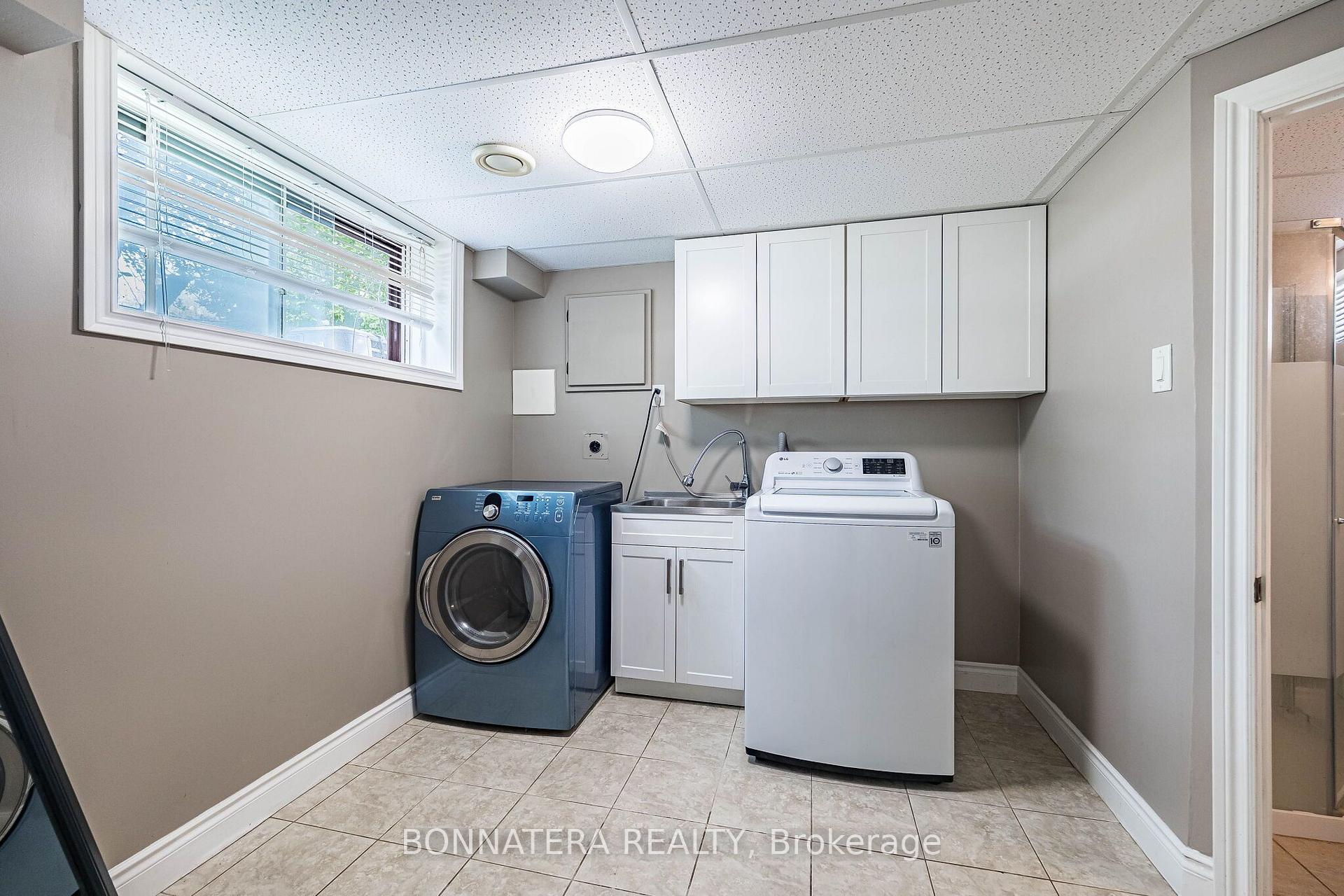 Photo 37 of 1324 Aldridge Crescent, Burlington, Palmer — HOMEH