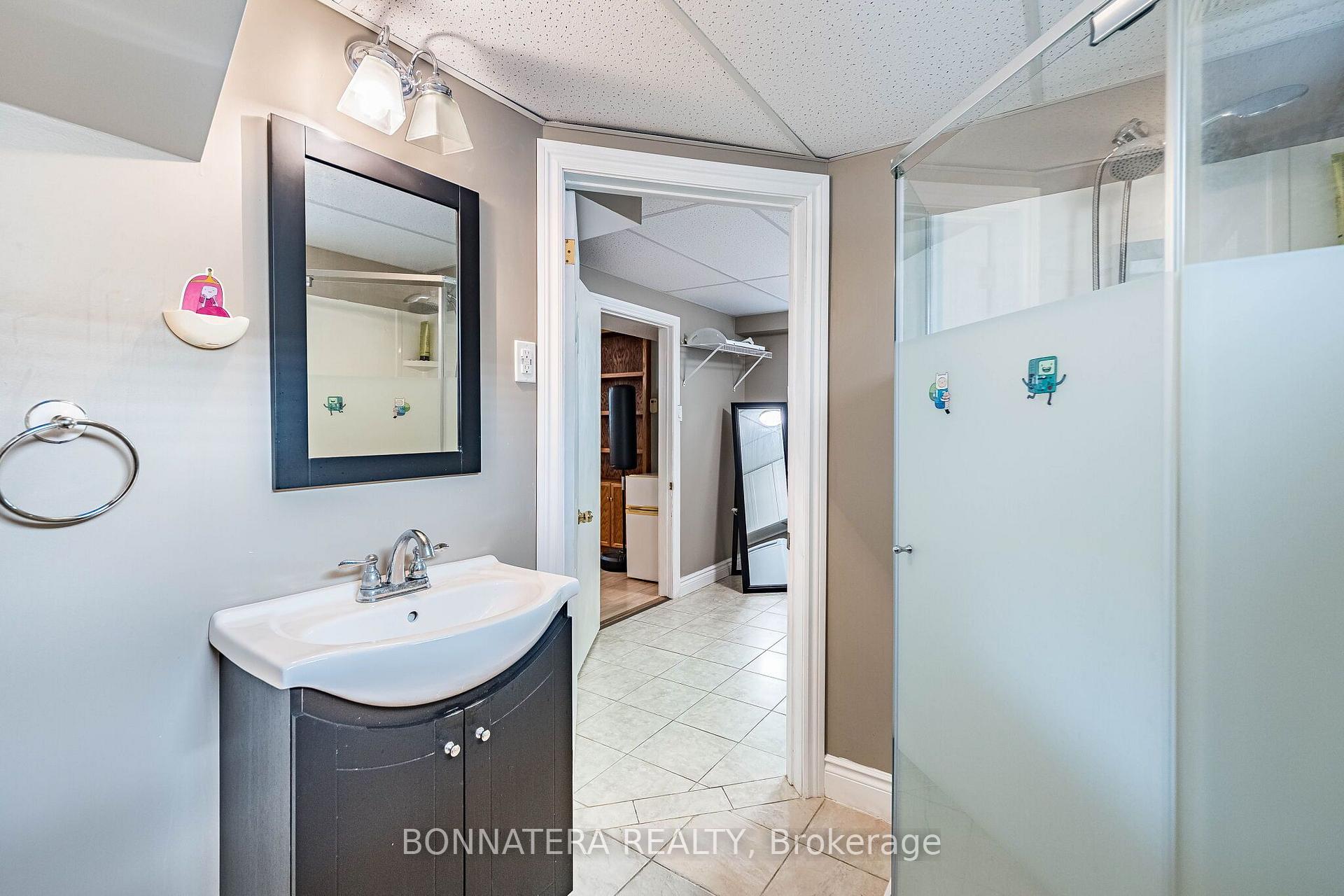 Photo 39 of 1324 Aldridge Crescent, Burlington, Palmer — HOMEH