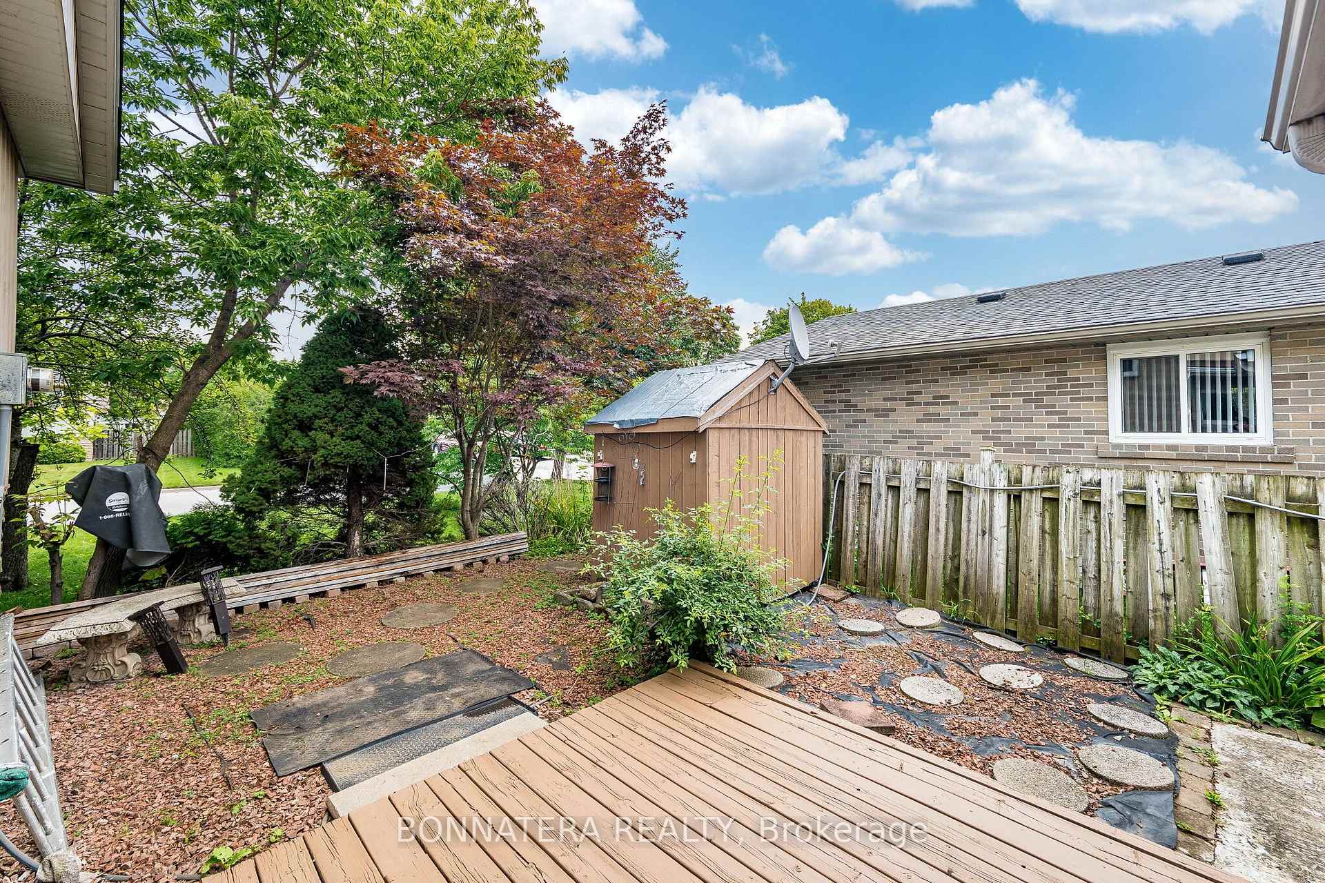 Photo 41 of 1324 Aldridge Crescent, Burlington, Palmer — HOMEH