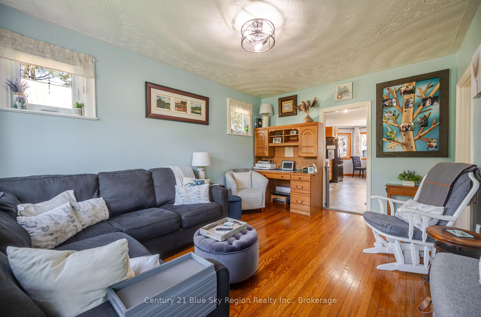Photo 6 of 14 MacDonald Avenue W, North Bay, Ferris — HOMEH