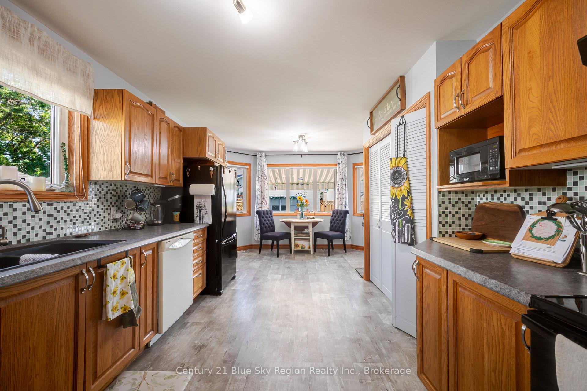 Photo 19 of 14 MacDonald Avenue W, North Bay, Ferris — HOMEH