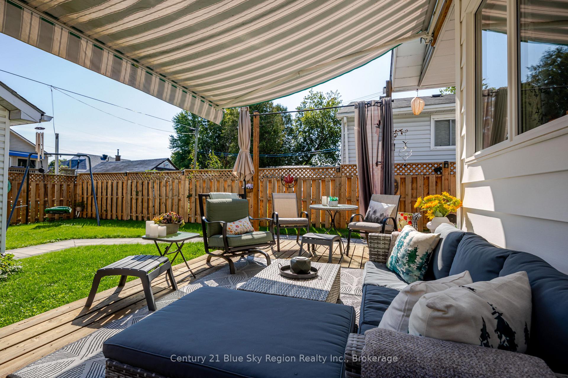 Photo 24 of 14 MacDonald Avenue W, North Bay, Ferris — HOMEH