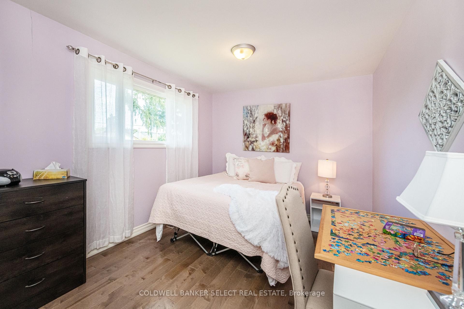 Photo 17 of 71 Martha Street, Caledon, Bolton West — HOMEH