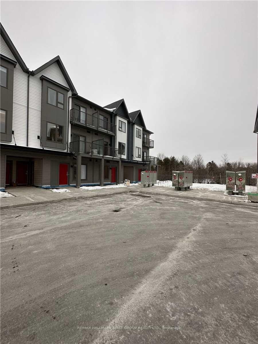 Photo 1 of Unit 905, 2635 William Jackson Drive, Pickering, Duffin Heights — HOMEH
