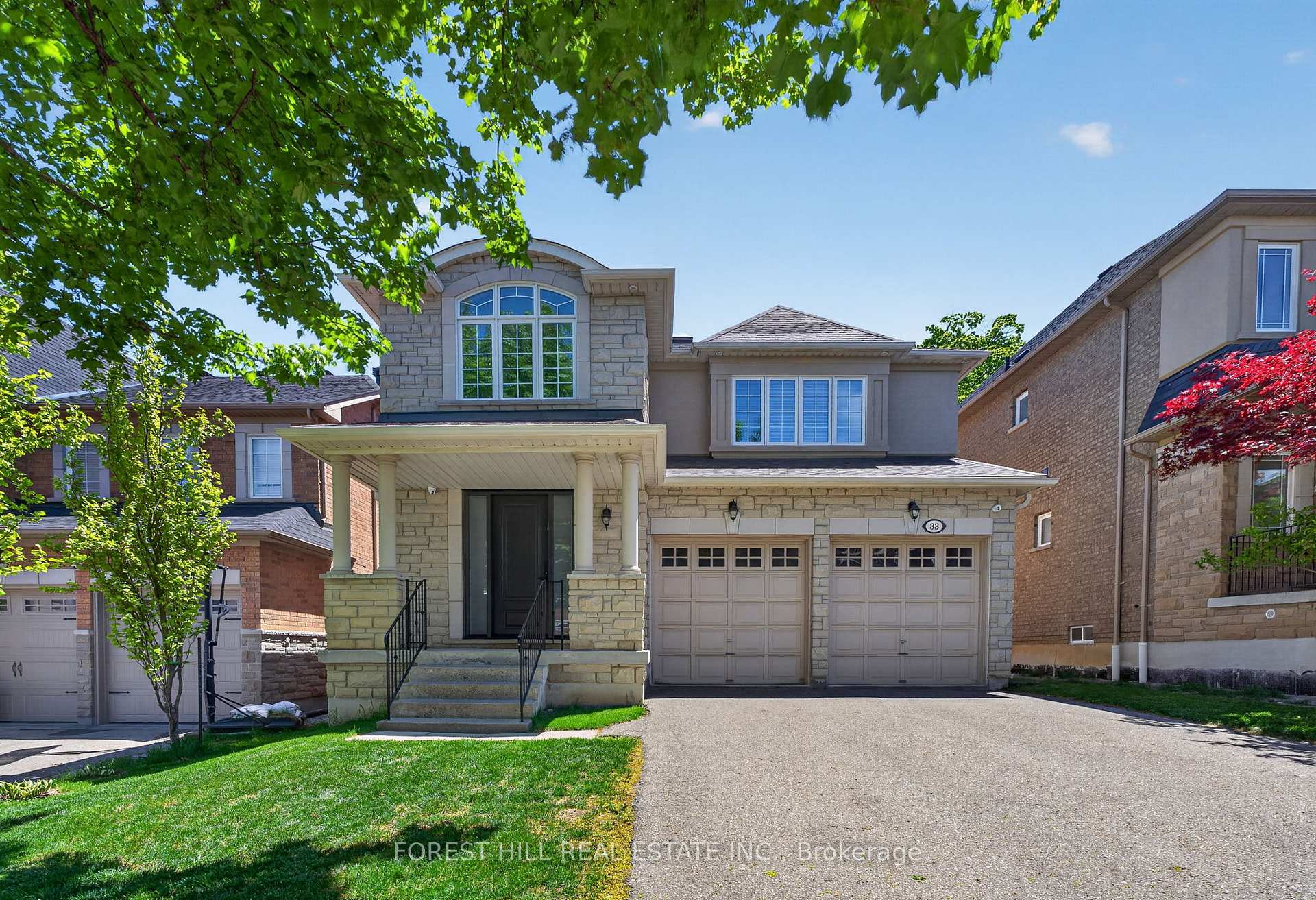 Photo 2 of 33 Chopin Boulevard, Vaughan, Patterson — HOMEH
