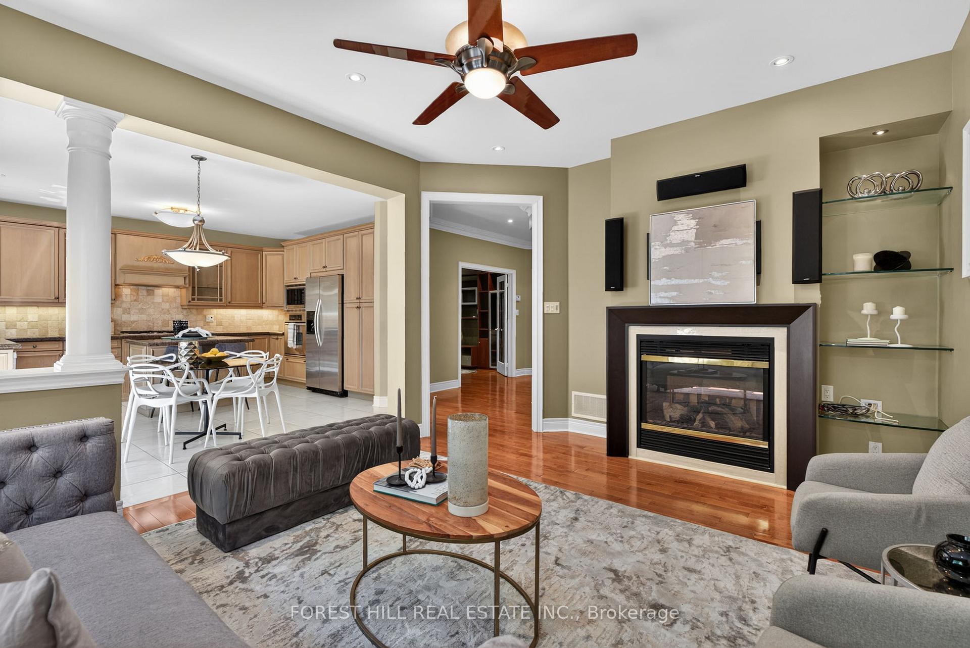 Photo 13 of 33 Chopin Boulevard, Vaughan, Patterson — HOMEH