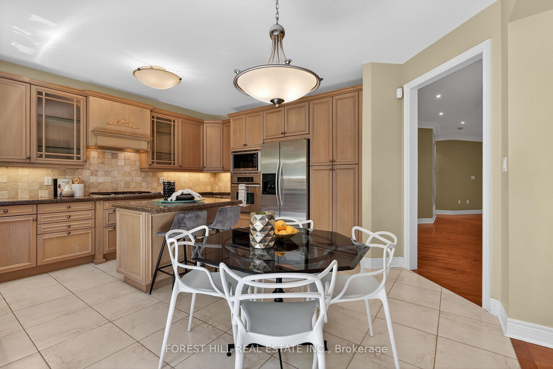 Photo 15 of 33 Chopin Boulevard, Vaughan, Patterson — HOMEH