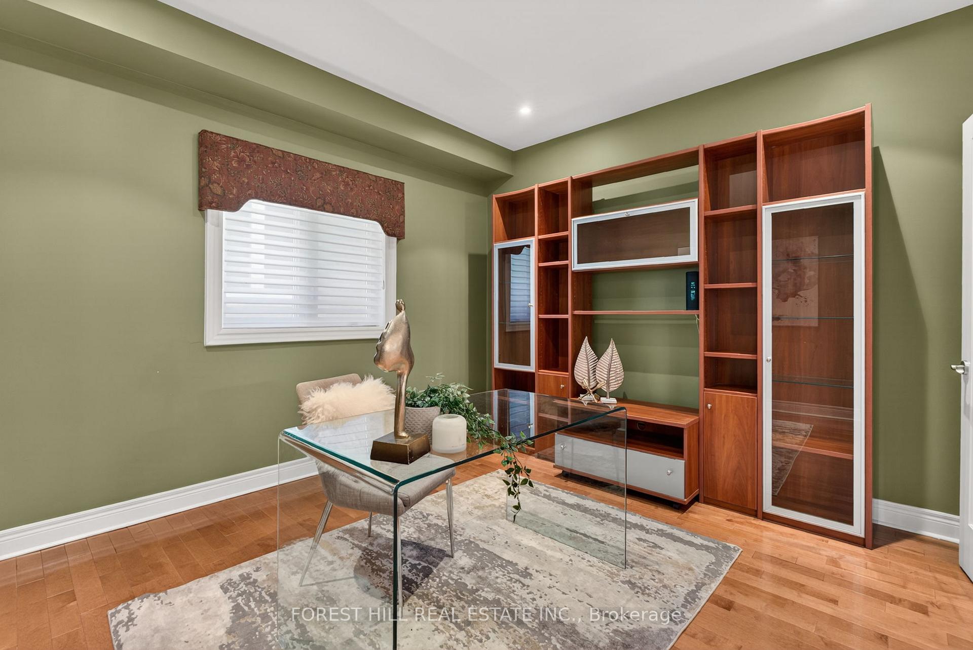 Photo 21 of 33 Chopin Boulevard, Vaughan, Patterson — HOMEH