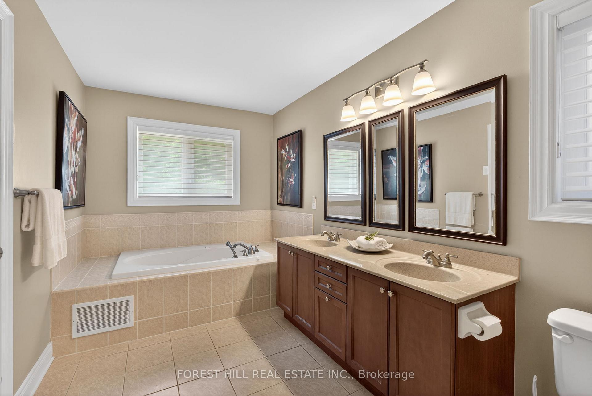 Photo 26 of 33 Chopin Boulevard, Vaughan, Patterson — HOMEH