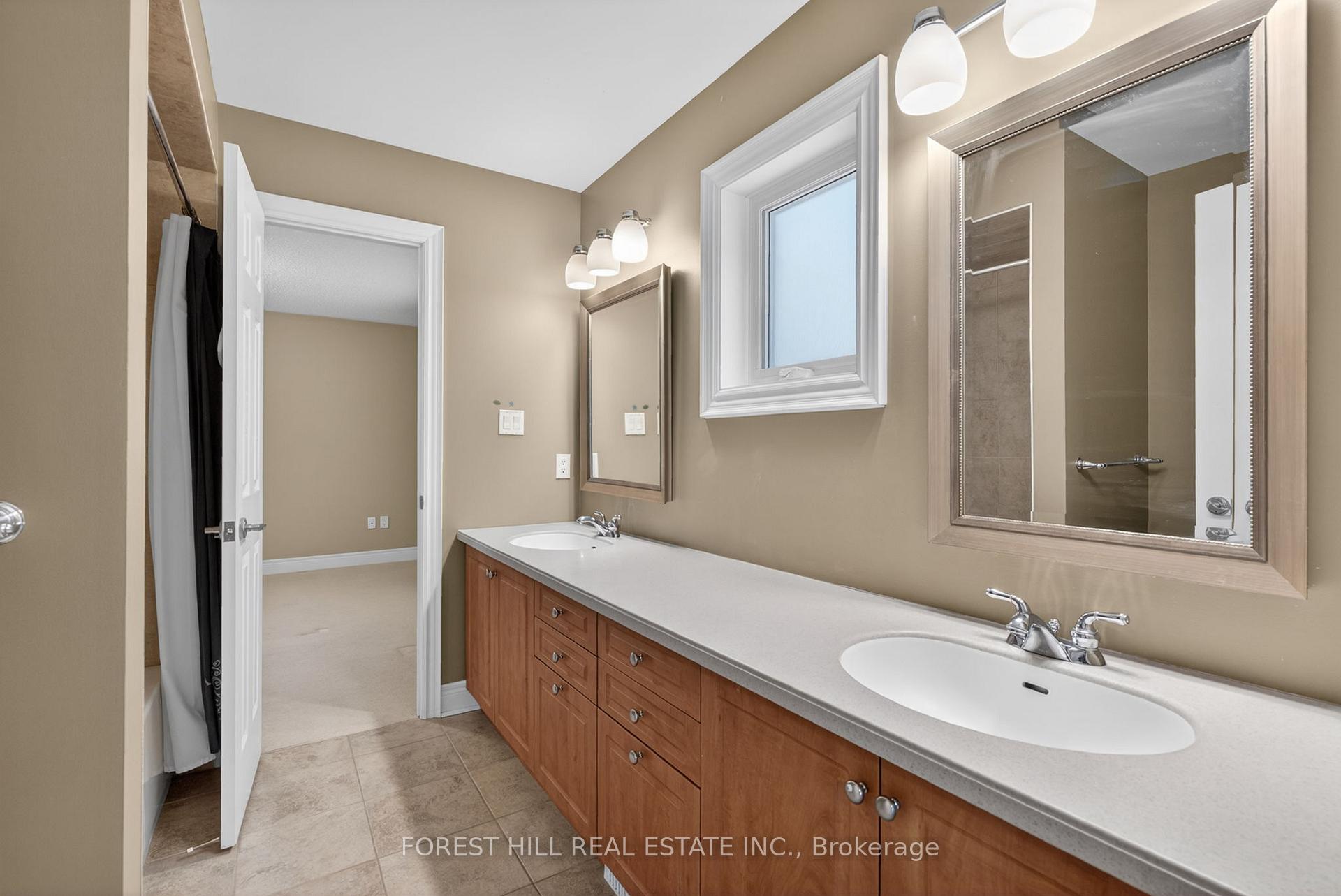 Photo 32 of 33 Chopin Boulevard, Vaughan, Patterson — HOMEH