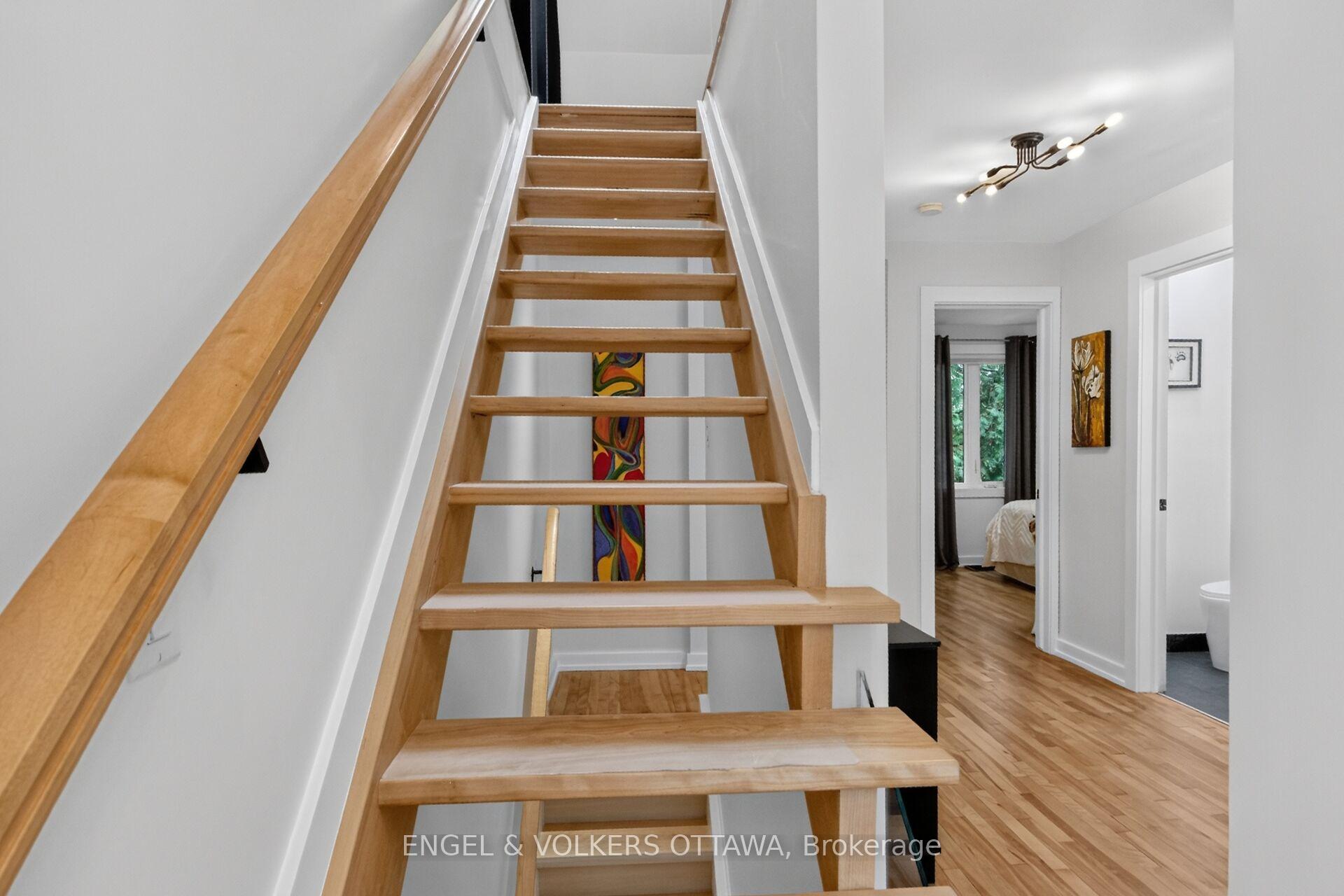 Photo 6 of 390 Princeton Avenue, Ottawa, McKellar/Highland — HOMEH