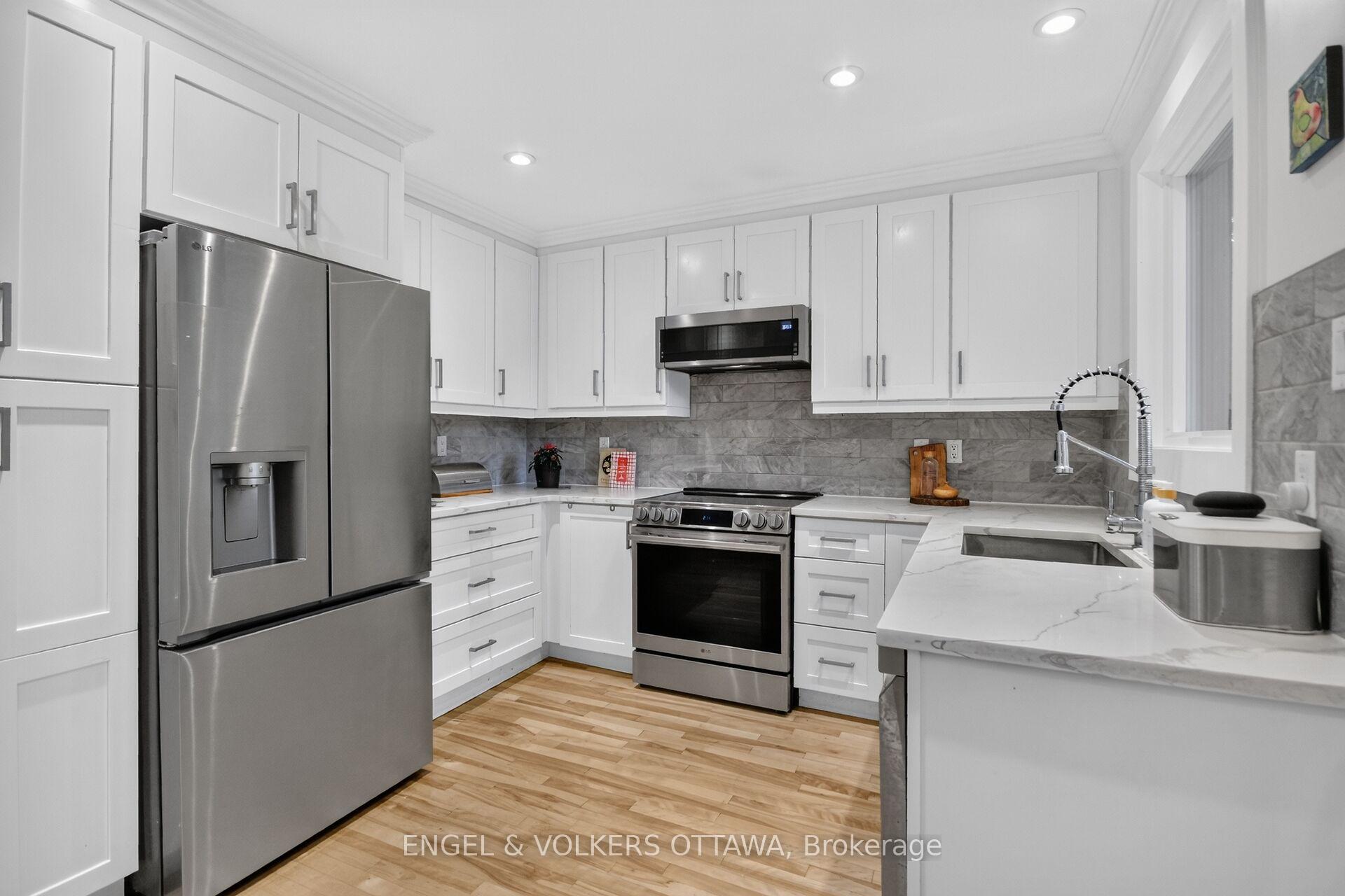 Photo 13 of 390 Princeton Avenue, Ottawa, McKellar/Highland — HOMEH