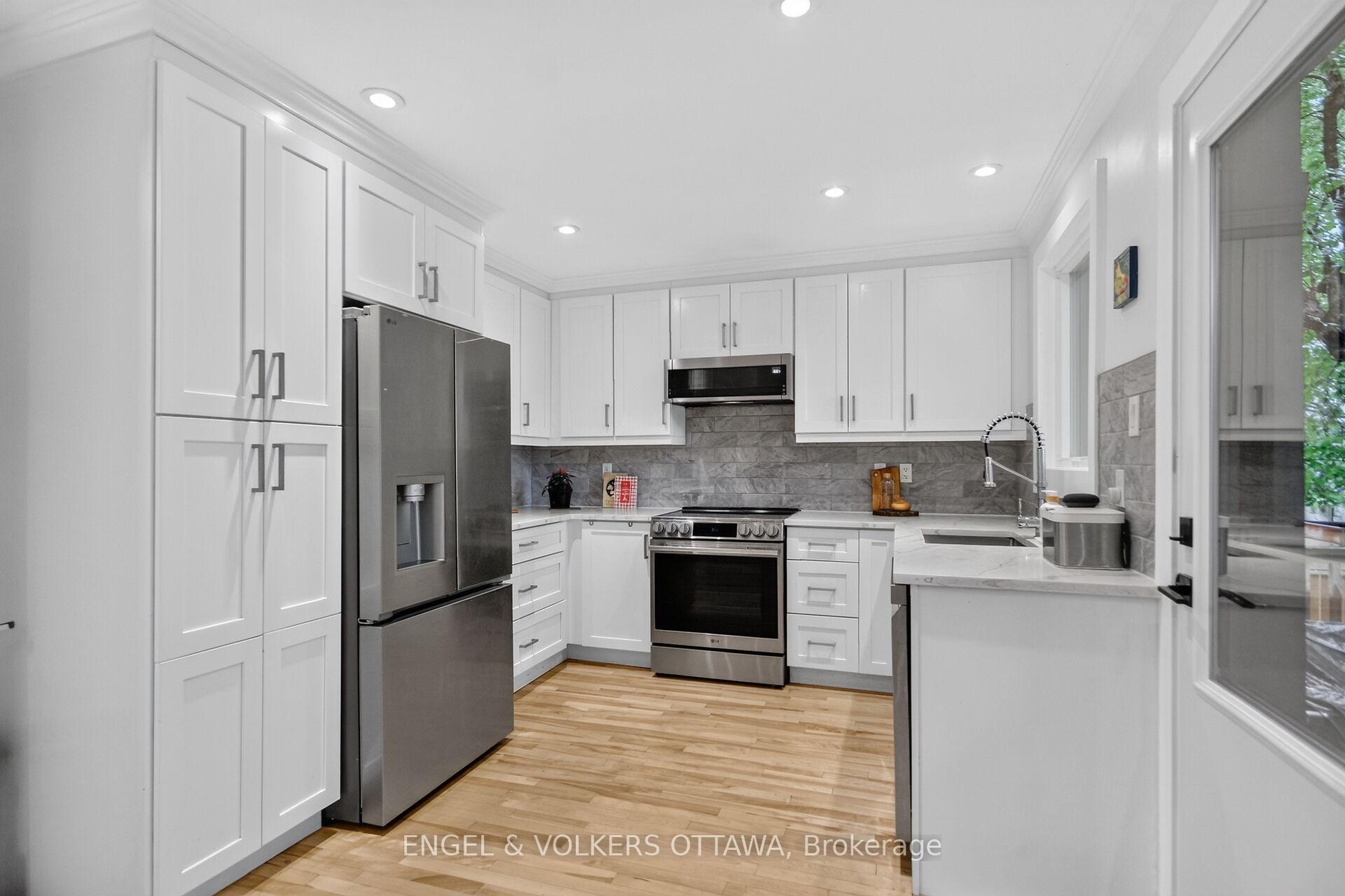 Photo 14 of 390 Princeton Avenue, Ottawa, McKellar/Highland — HOMEH