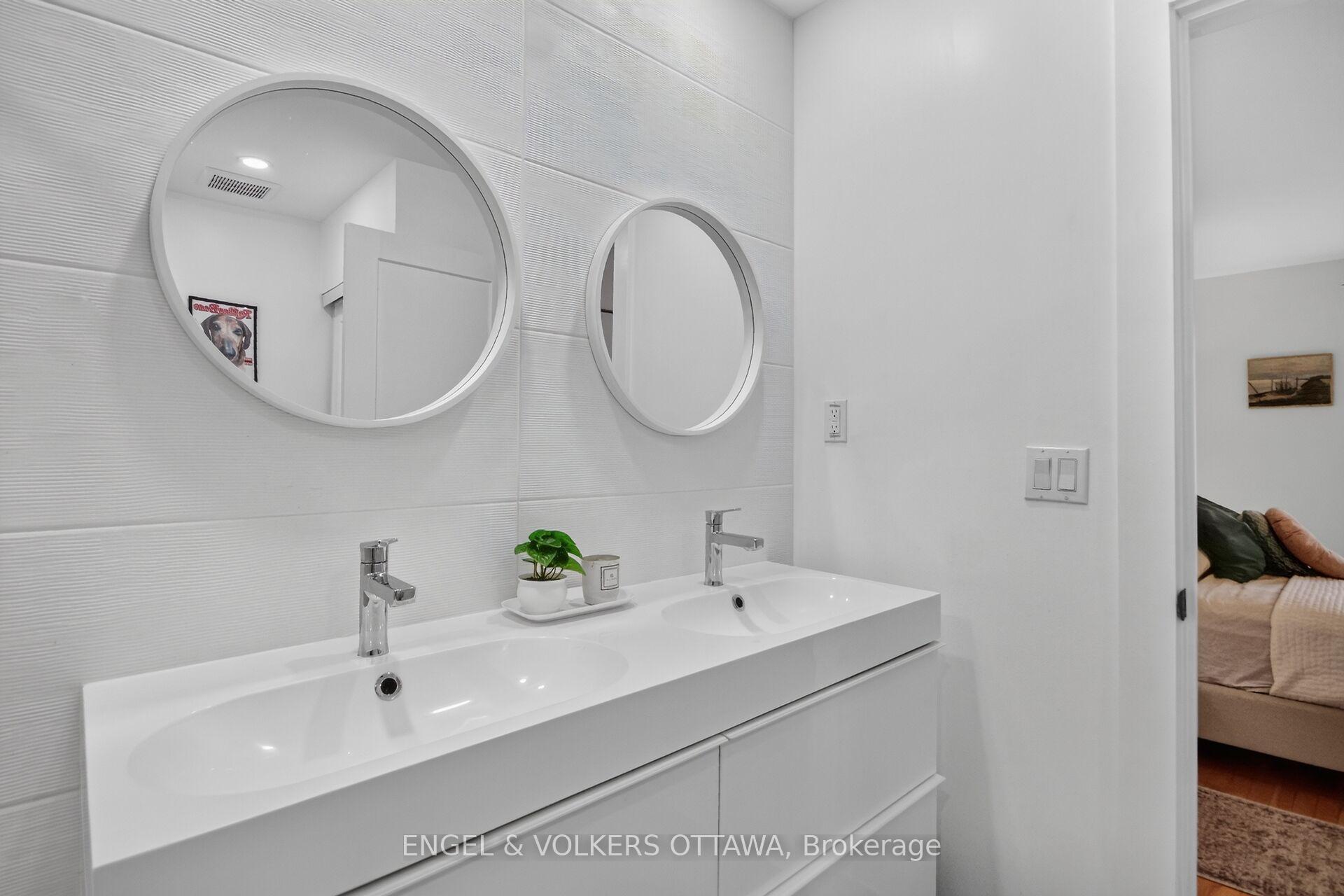 Photo 24 of 390 Princeton Avenue, Ottawa, McKellar/Highland — HOMEH