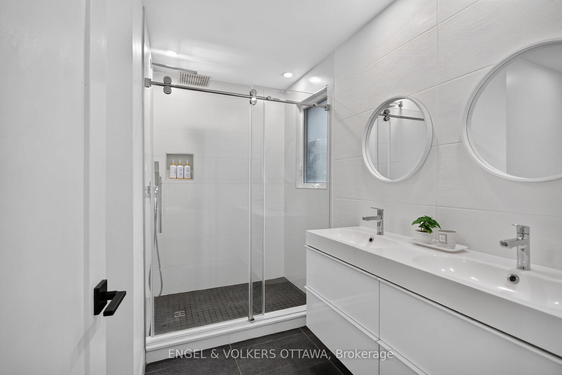 Photo 25 of 390 Princeton Avenue, Ottawa, McKellar/Highland — HOMEH