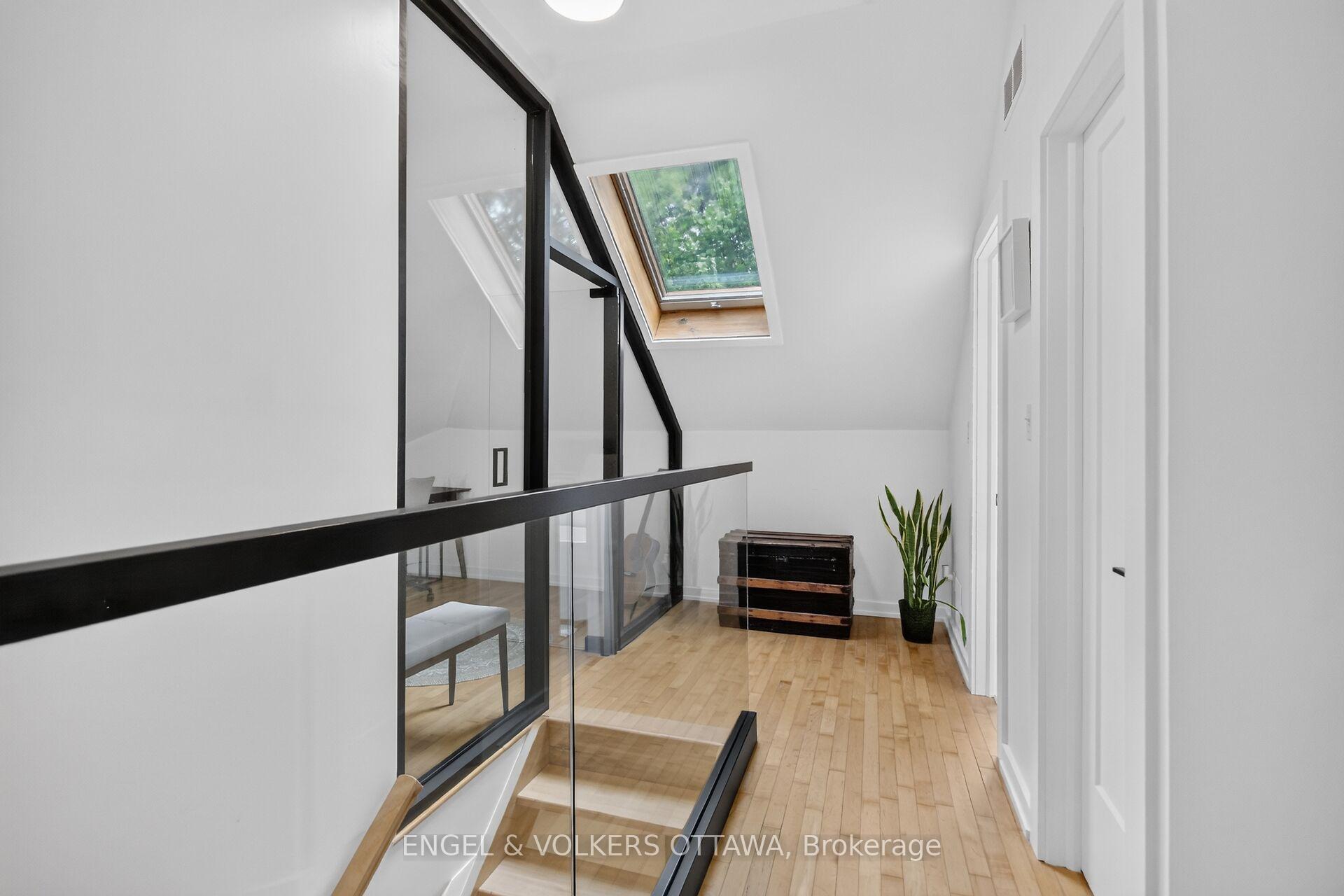 Photo 30 of 390 Princeton Avenue, Ottawa, McKellar/Highland — HOMEH