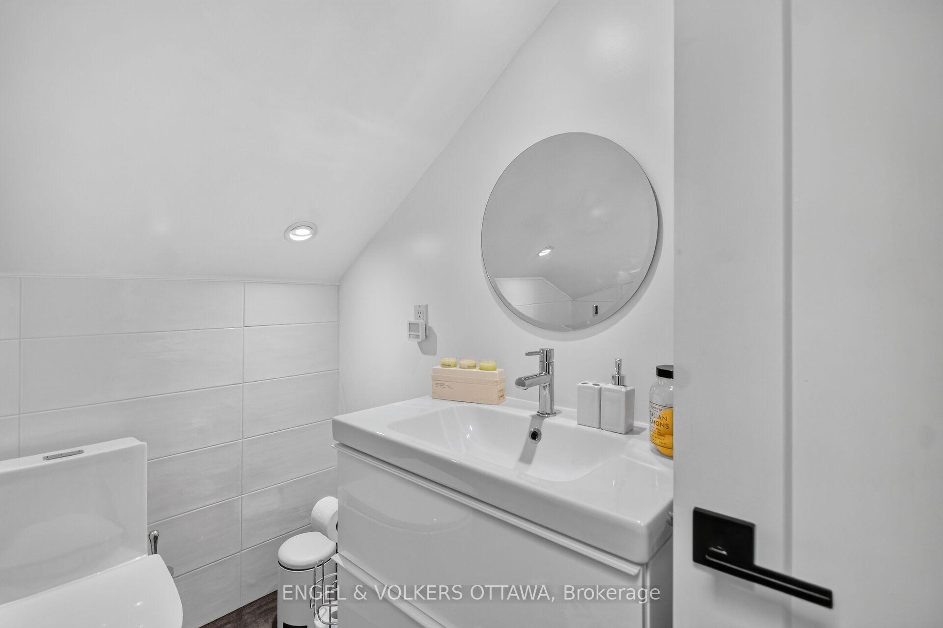 Photo 37 of 390 Princeton Avenue, Ottawa, McKellar/Highland — HOMEH