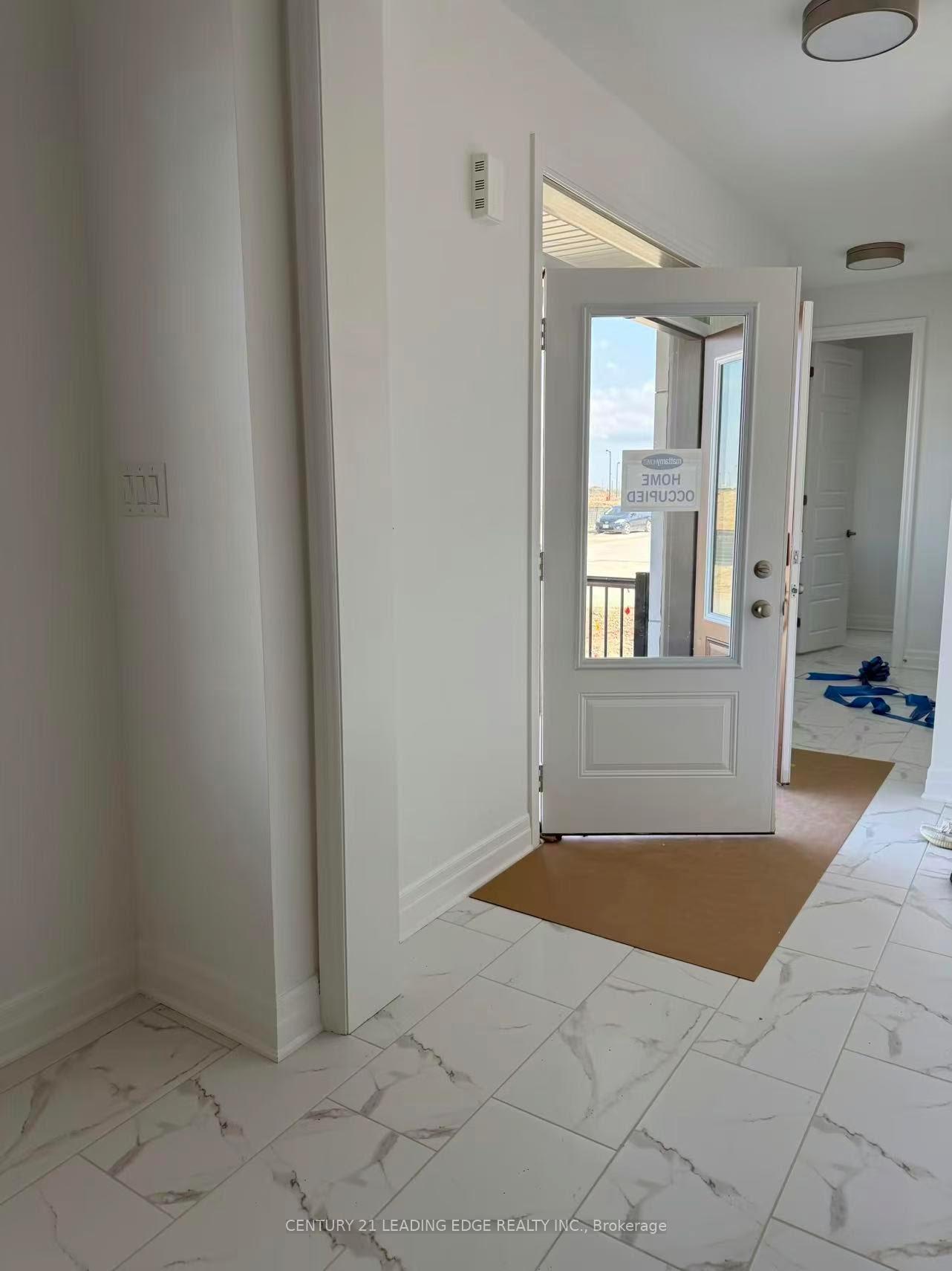 Photo 2 of 508 Berczy Green Drive, Markham, Rural Markham — HOMEH
