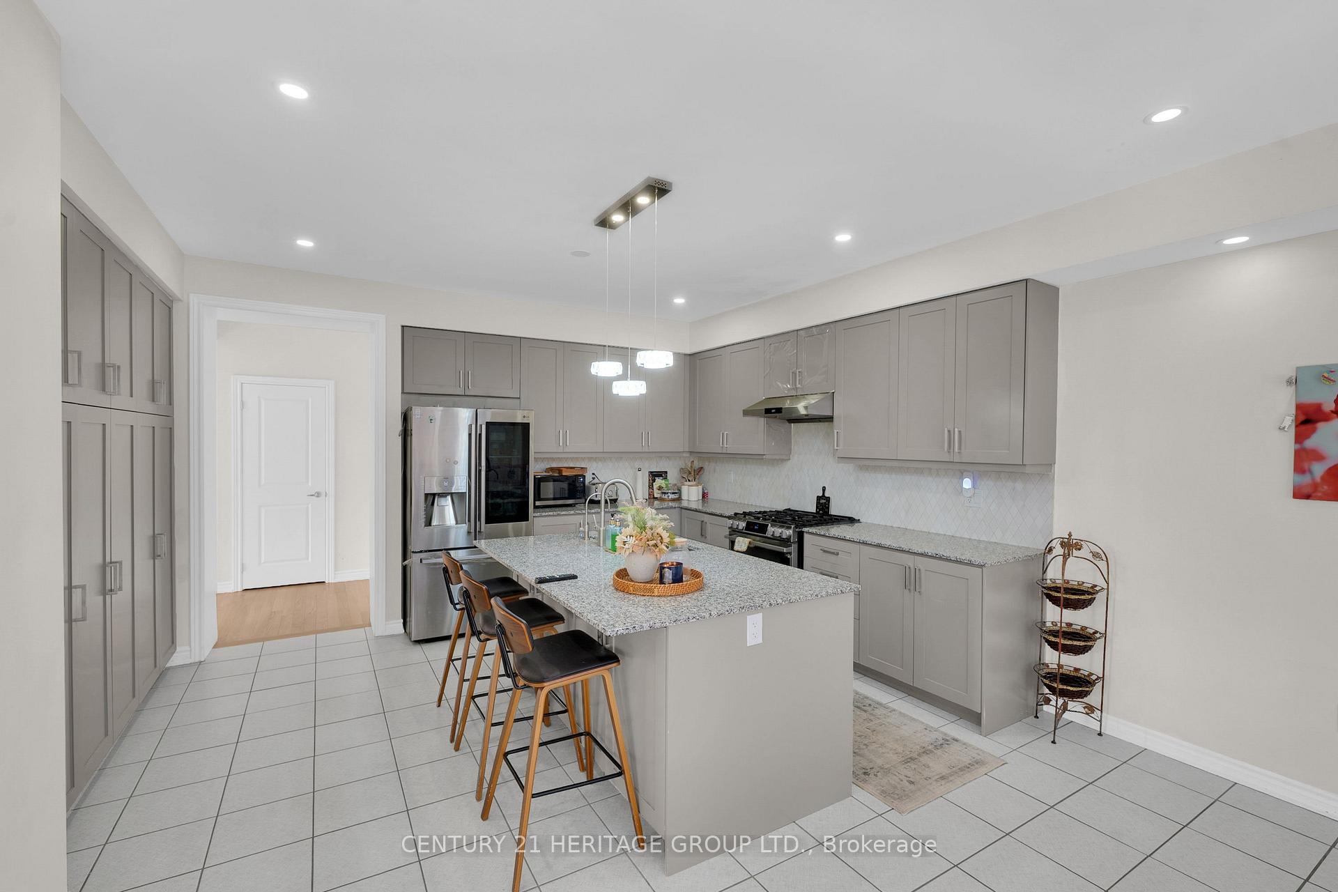 Photo 15 of 102 Nottingham Road, Barrie, Rural Barrie Southeast — HOMEH