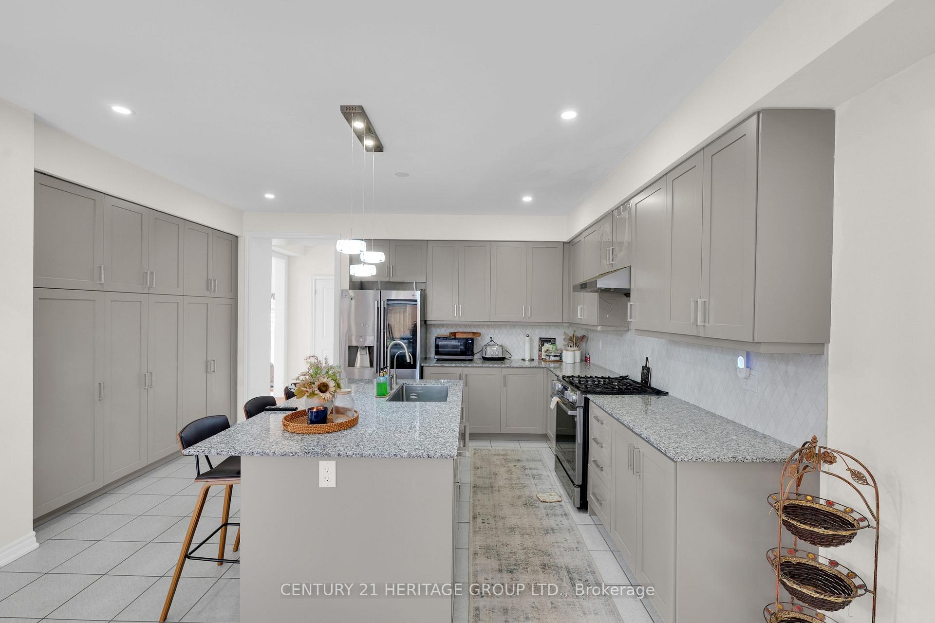 Photo 16 of 102 Nottingham Road, Barrie, Rural Barrie Southeast — HOMEH