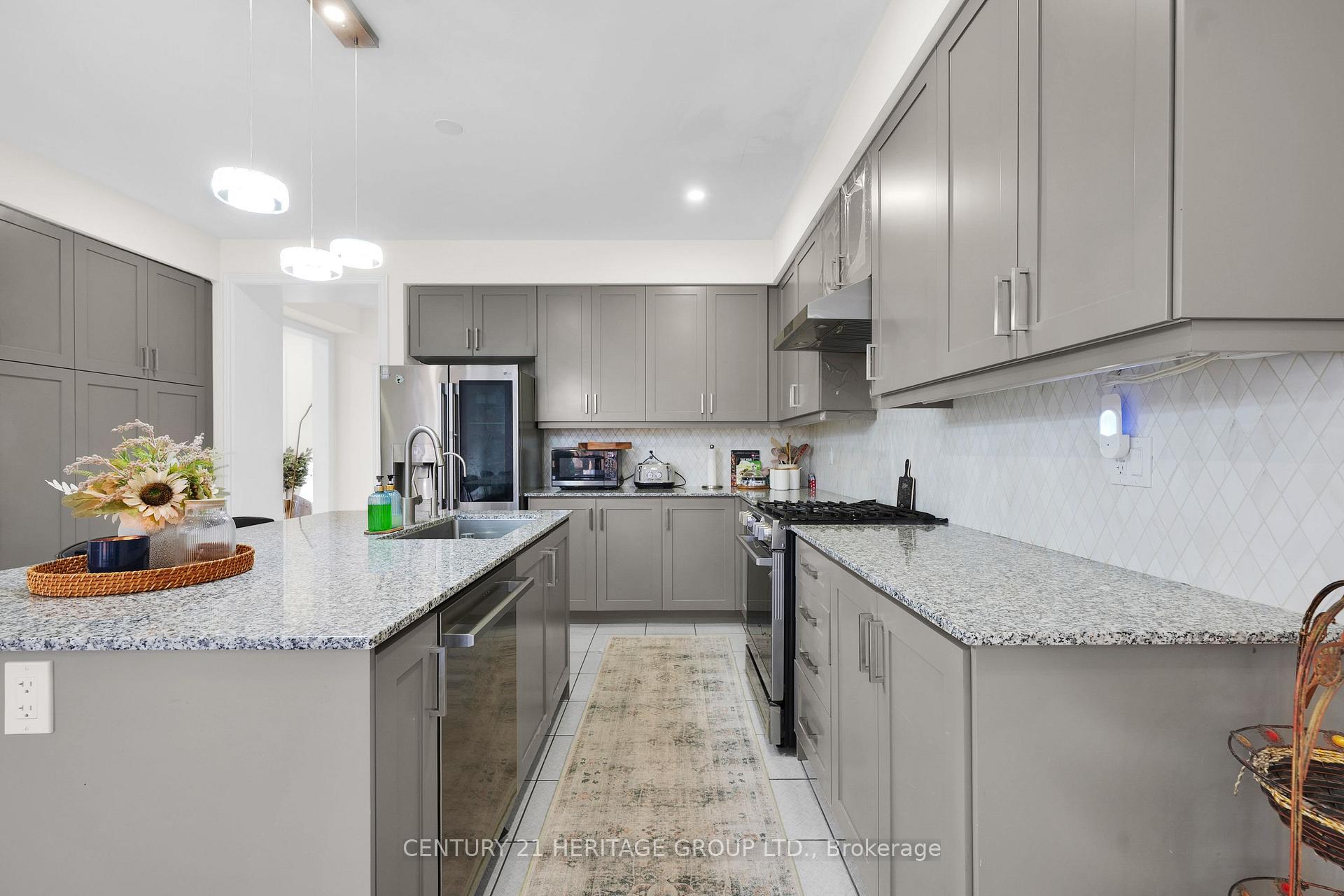 Photo 18 of 102 Nottingham Road, Barrie, Rural Barrie Southeast — HOMEH