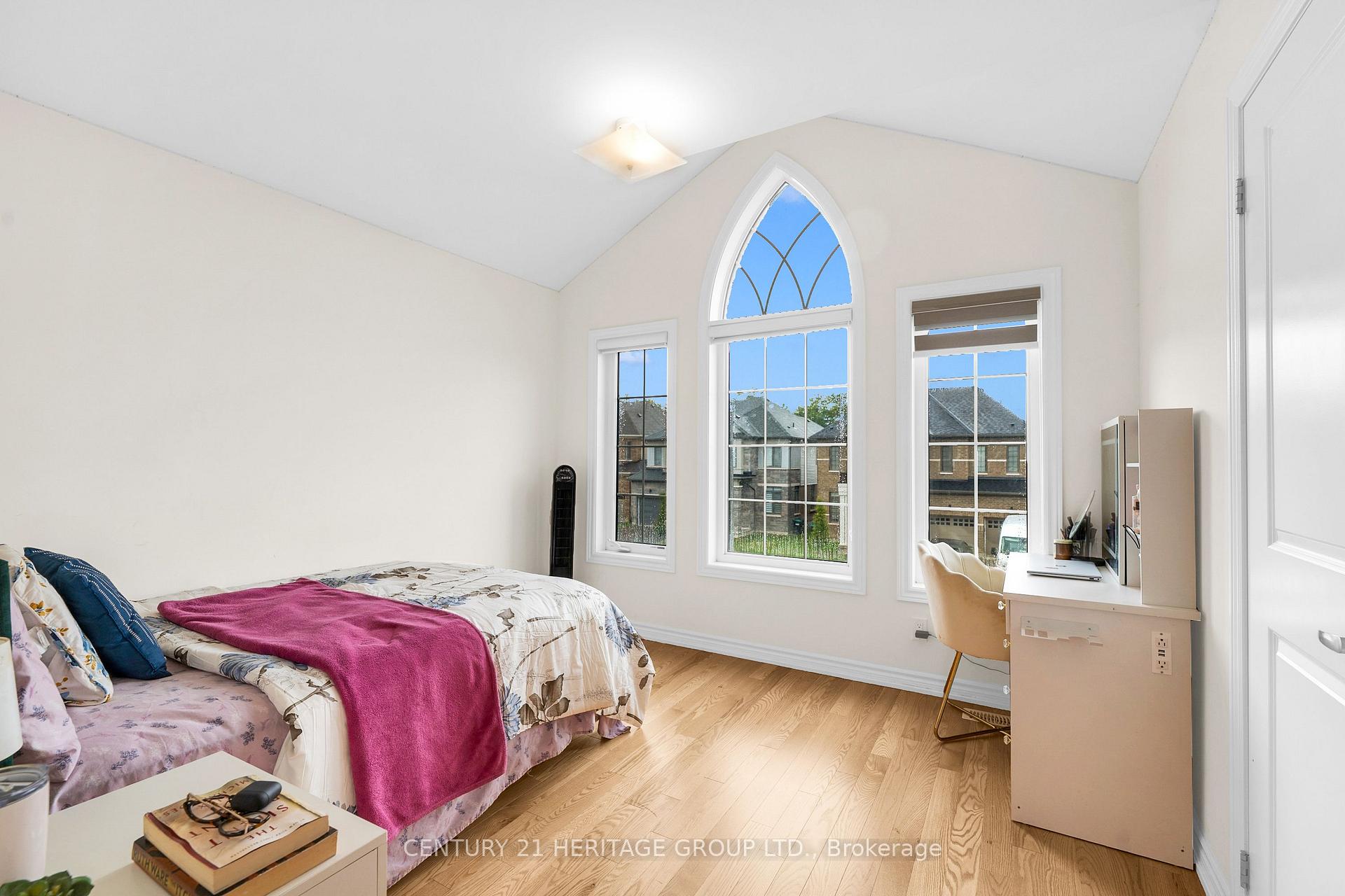 Photo 35 of 102 Nottingham Road, Barrie, Rural Barrie Southeast — HOMEH