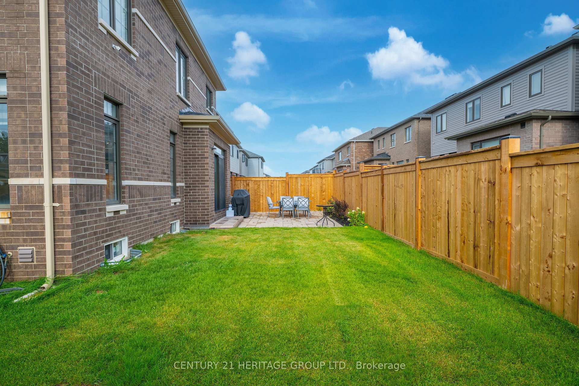 Photo 41 of 102 Nottingham Road, Barrie, Rural Barrie Southeast — HOMEH