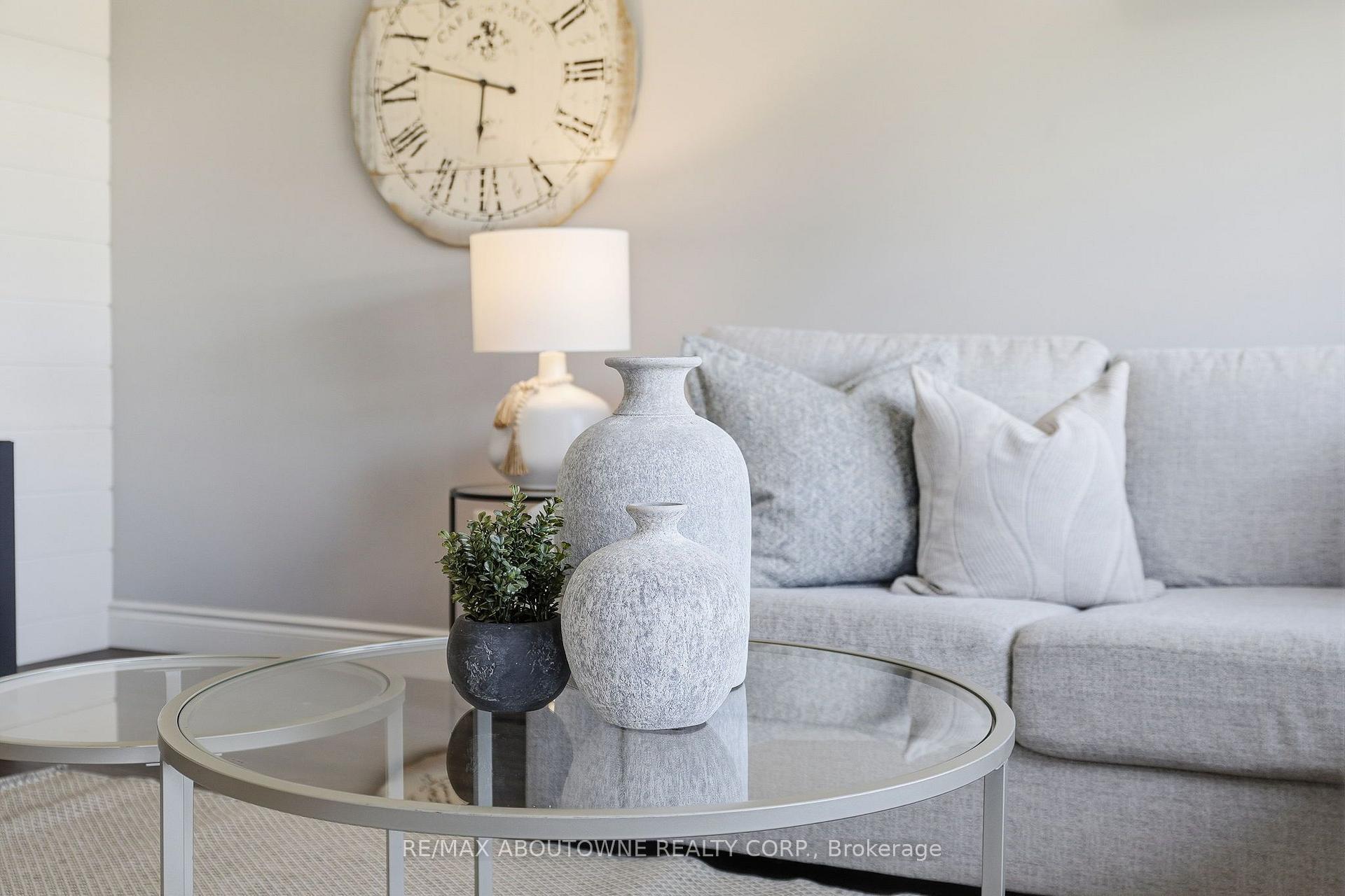 Photo 15 of 2469 Springforest Drive, Oakville, Bronte Creek — HOMEH