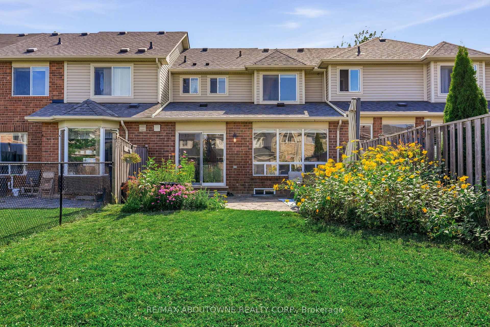 Photo 43 of 2469 Springforest Drive, Oakville, Bronte Creek — HOMEH