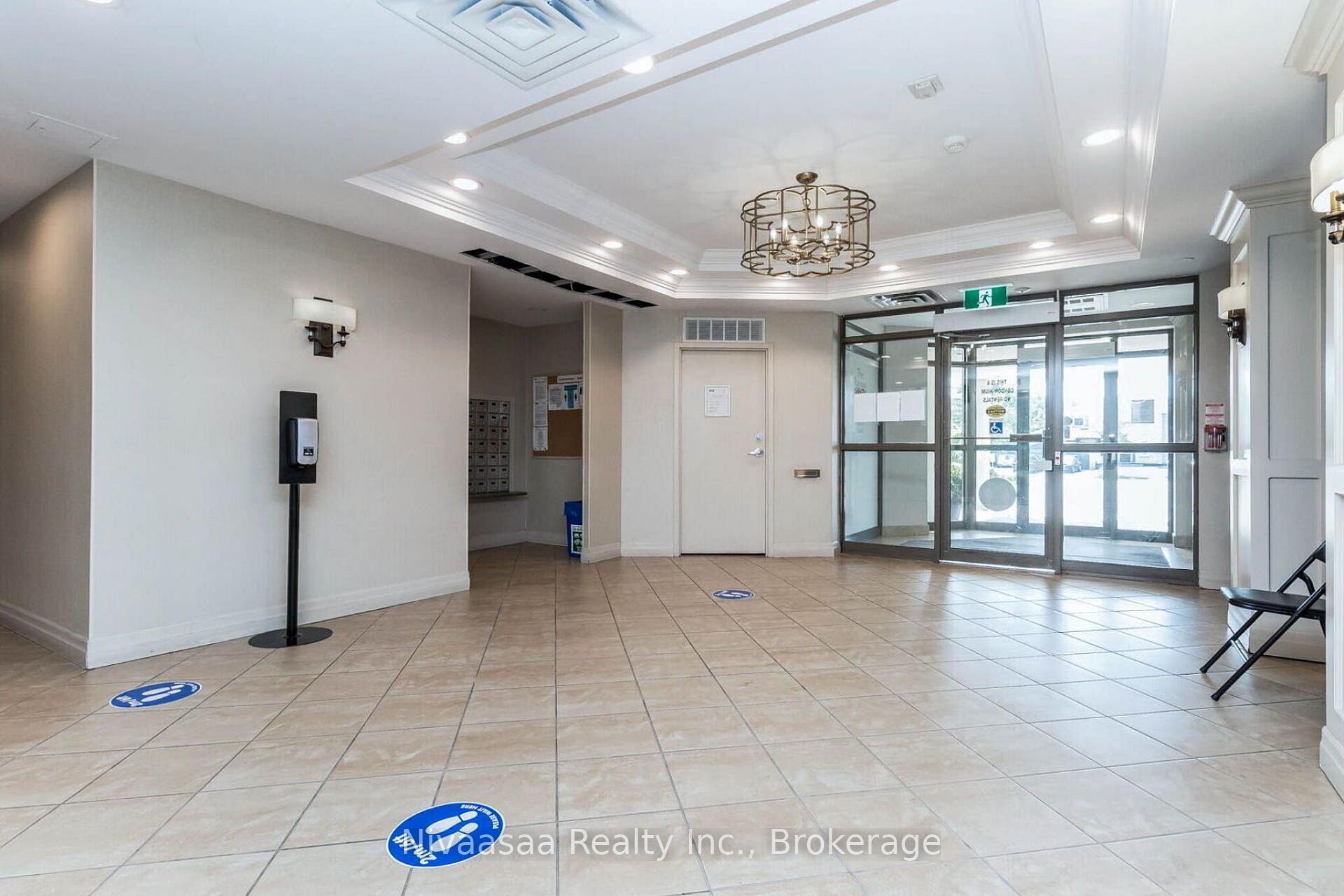 Photo 6 of Unit 514, 300 Ray Lawson Boulevard, Brampton, Fletcher's Creek South — HOMEH