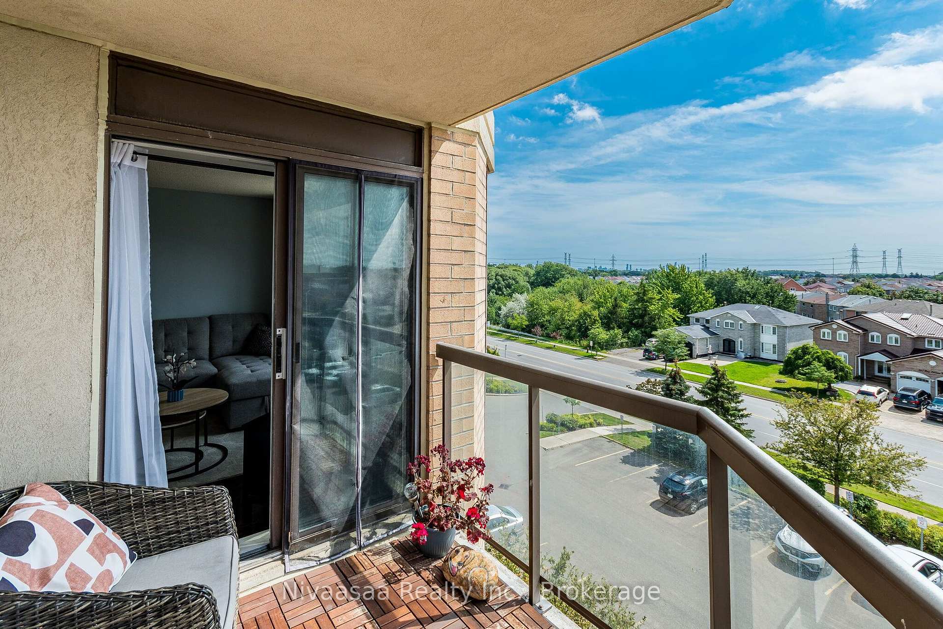 Photo 33 of Unit 514, 300 Ray Lawson Boulevard, Brampton, Fletcher's Creek South — HOMEH