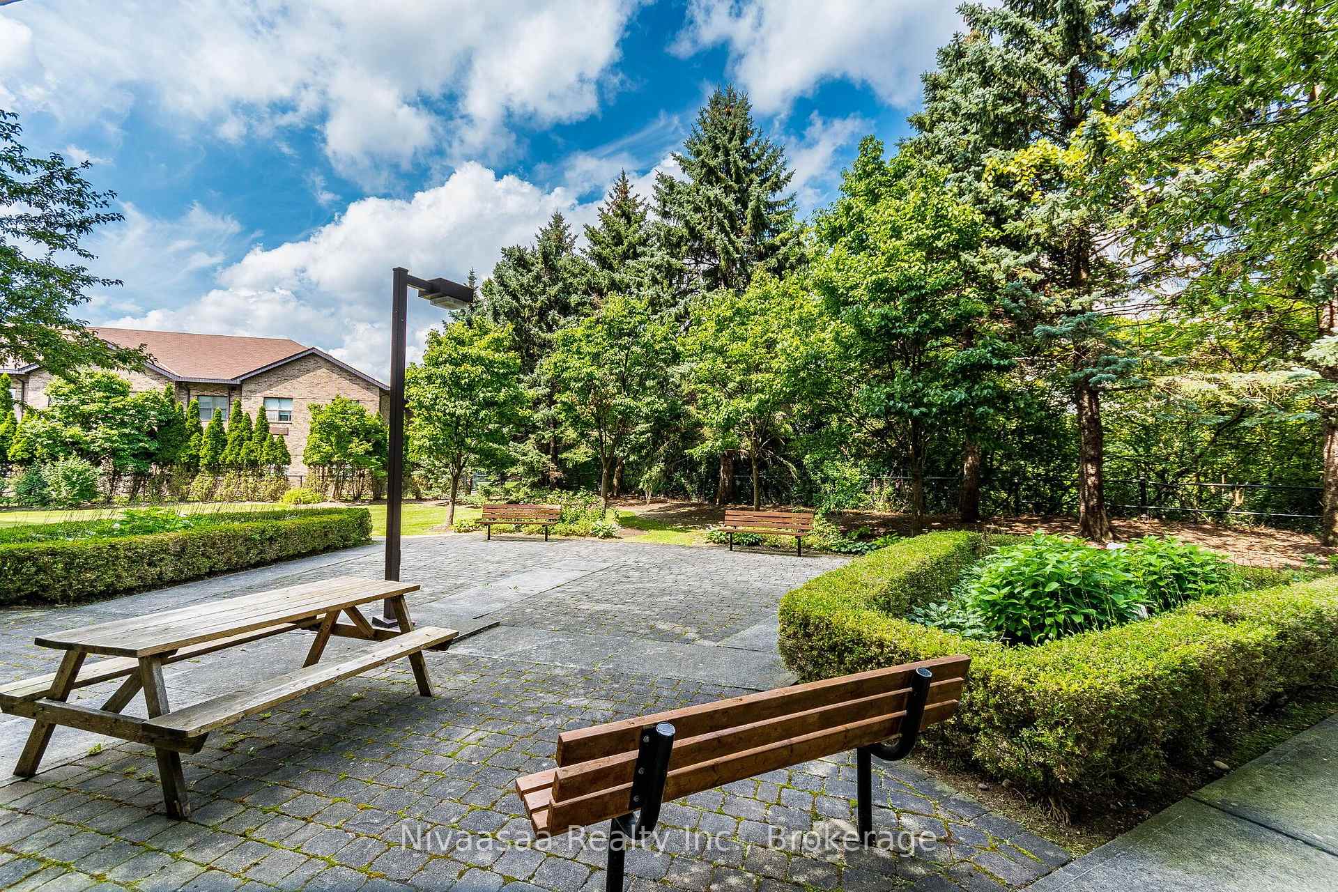 Photo 40 of Unit 514, 300 Ray Lawson Boulevard, Brampton, Fletcher's Creek South — HOMEH