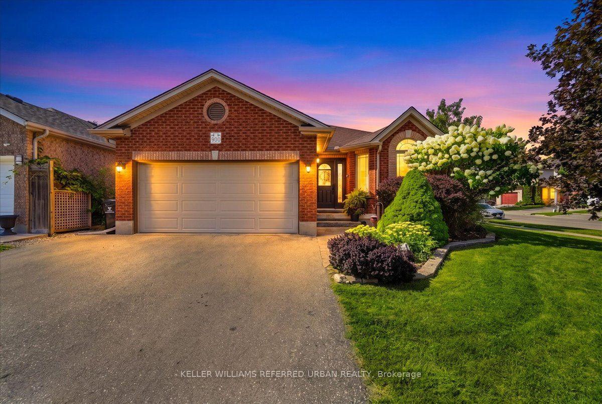 Photo 1 of 900 Keewatin Place, Kitchener, Grand River North — HOMEH