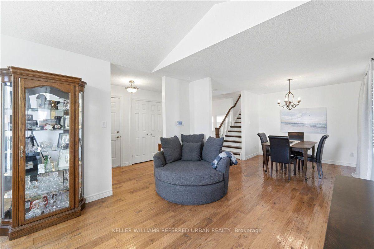 Photo 9 of 900 Keewatin Place, Kitchener, Grand River North — HOMEH