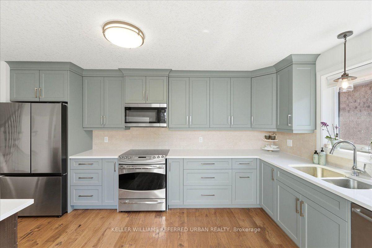 Photo 15 of 900 Keewatin Place, Kitchener, Grand River North — HOMEH
