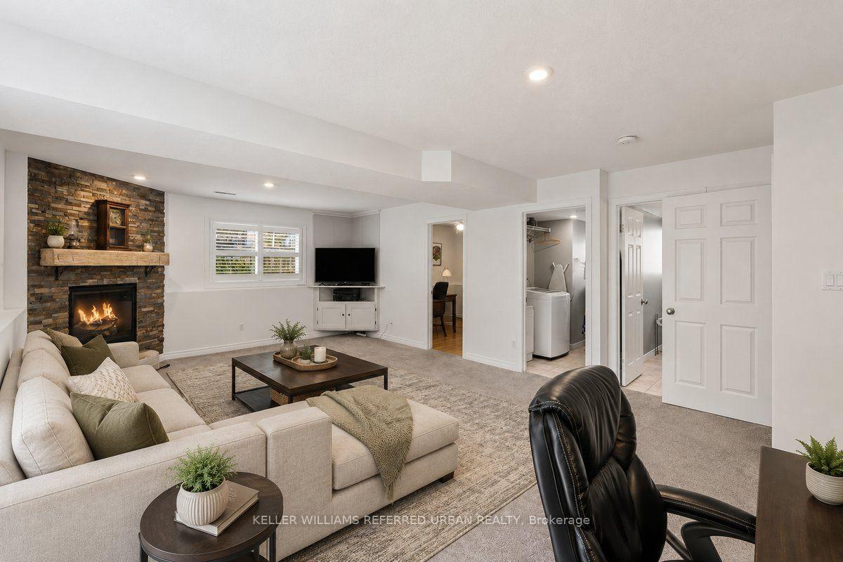 Photo 19 of 900 Keewatin Place, Kitchener, Grand River North — HOMEH