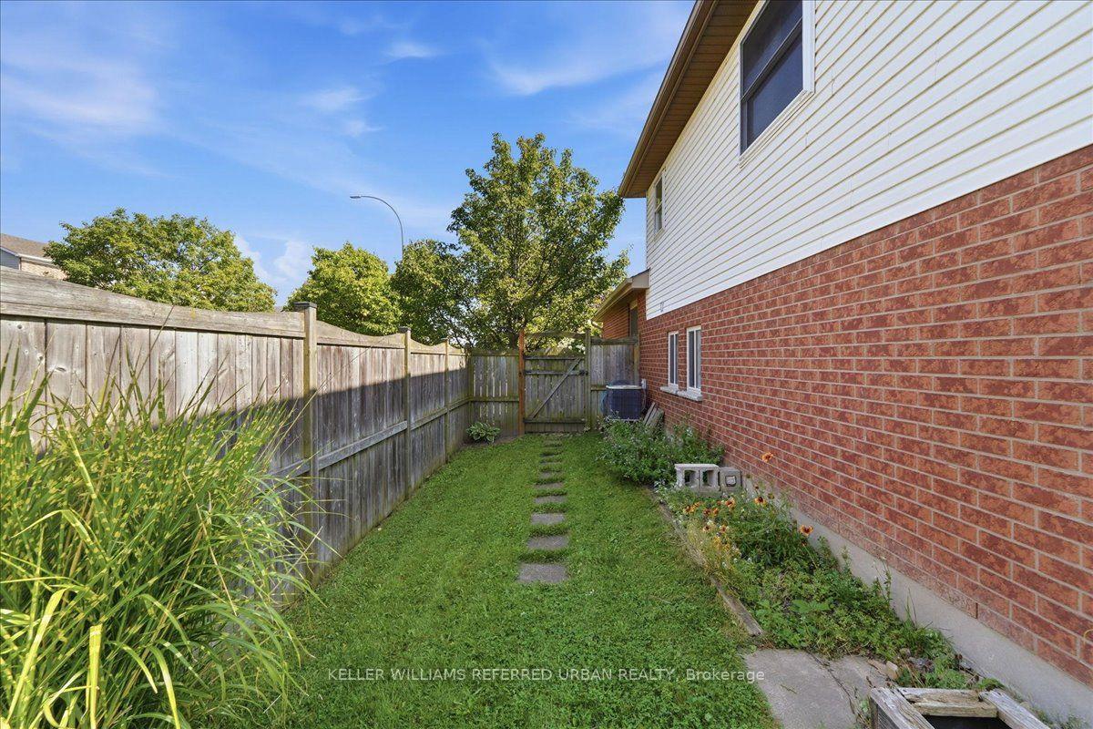 Photo 43 of 900 Keewatin Place, Kitchener, Grand River North — HOMEH