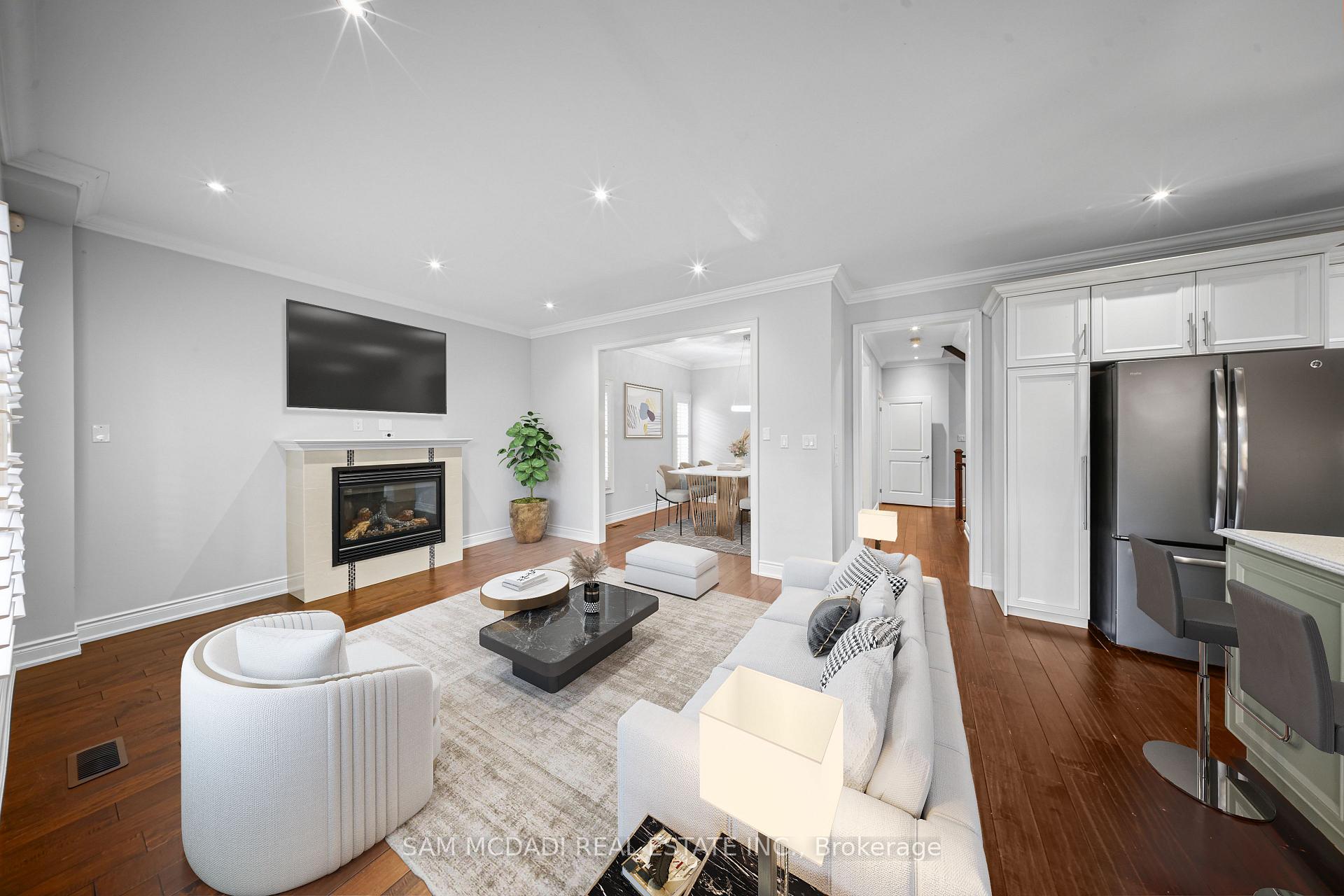 Photo 8 of 1238 Strathy Avenue, Mississauga, Lakeview — HOMEH