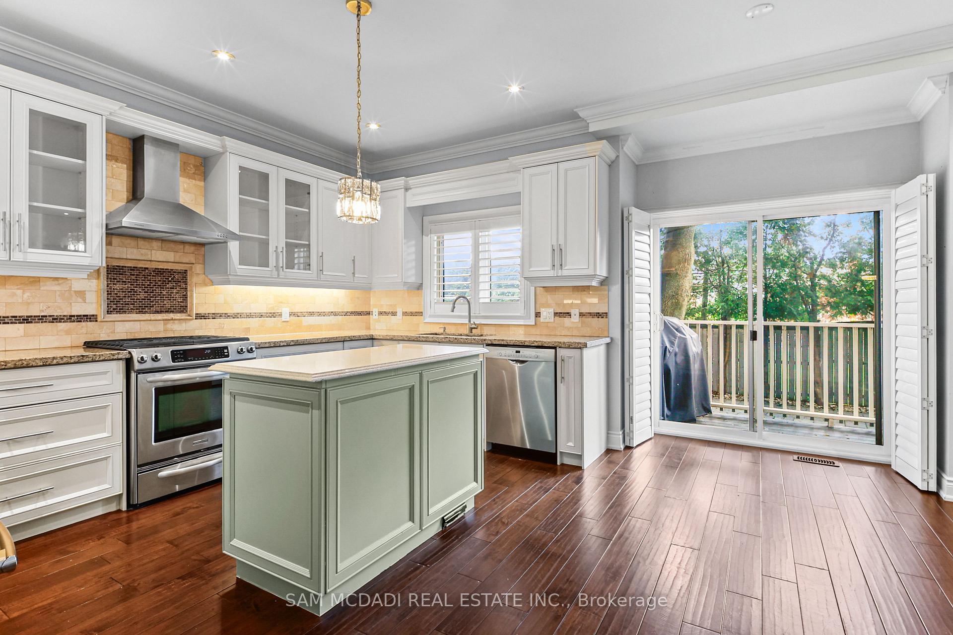 Photo 13 of 1238 Strathy Avenue, Mississauga, Lakeview — HOMEH