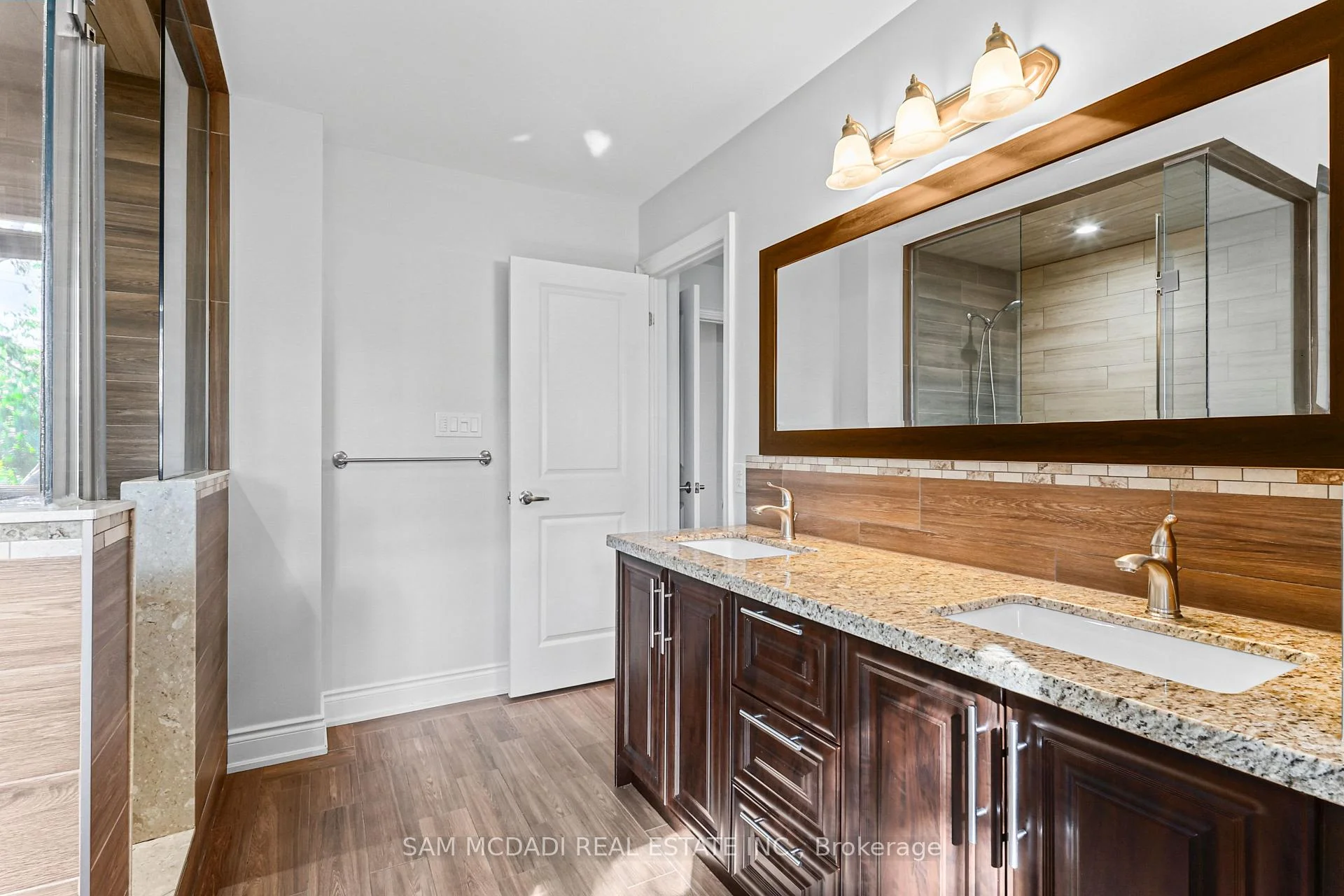 Photo 25 of 1238 Strathy Avenue, Mississauga, Lakeview — HOMEH