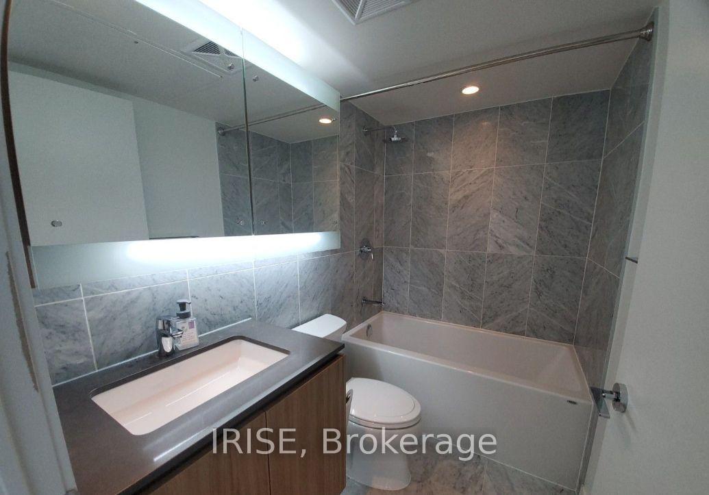 Photo 7 of Unit 911, 80 Queens Wharf Road, Toronto, Waterfront Communities — HOMEH