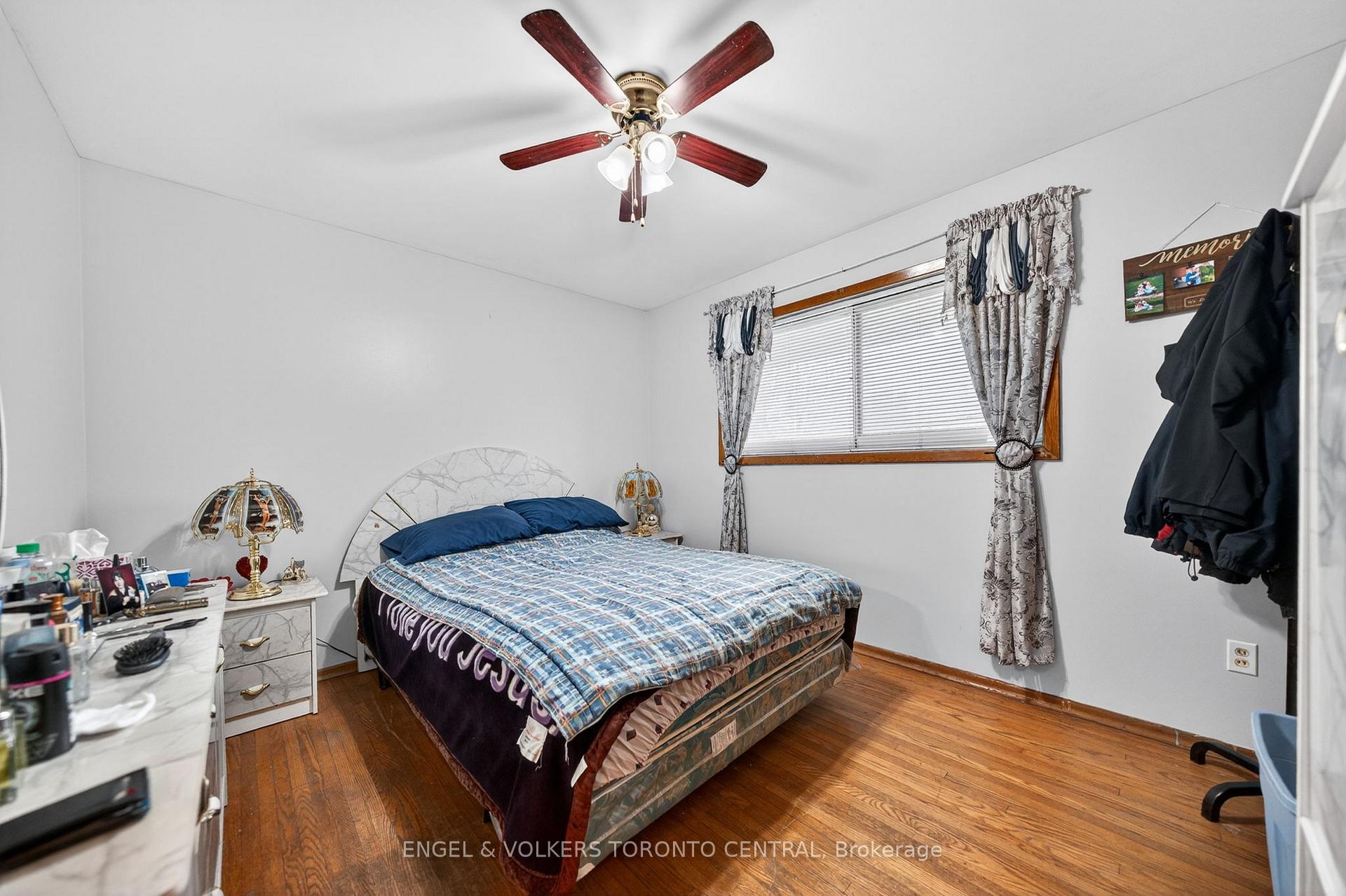 Photo 18 of 113 Plymouth Road, Kitchener, Rockway — HOMEH