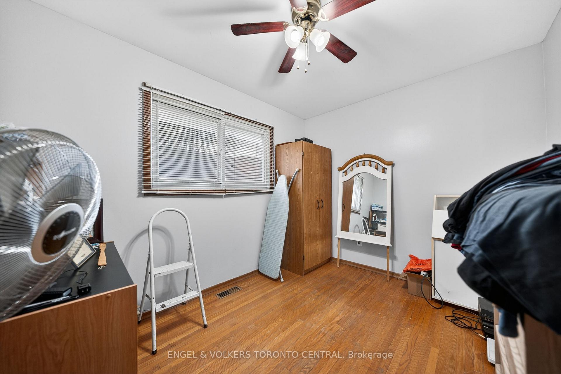 Photo 19 of 113 Plymouth Road, Kitchener, Rockway — HOMEH