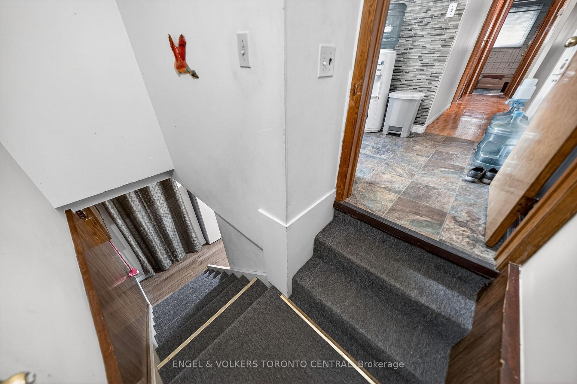 Photo 24 of 113 Plymouth Road, Kitchener, Rockway — HOMEH